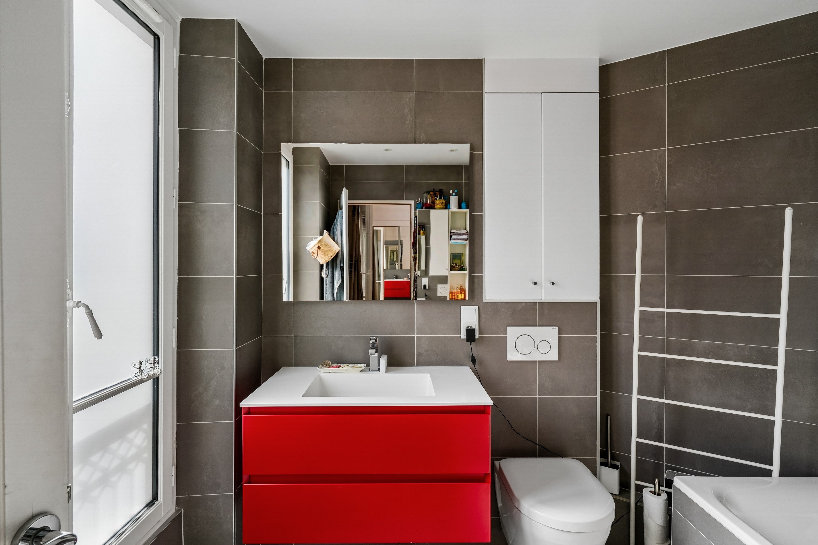  CHAMPS-ÉLYSÉES – MATIGNON - HAUSSMANNIAN ELEGANCE IN A 2 BEDROOM HAVEN - 物件實景