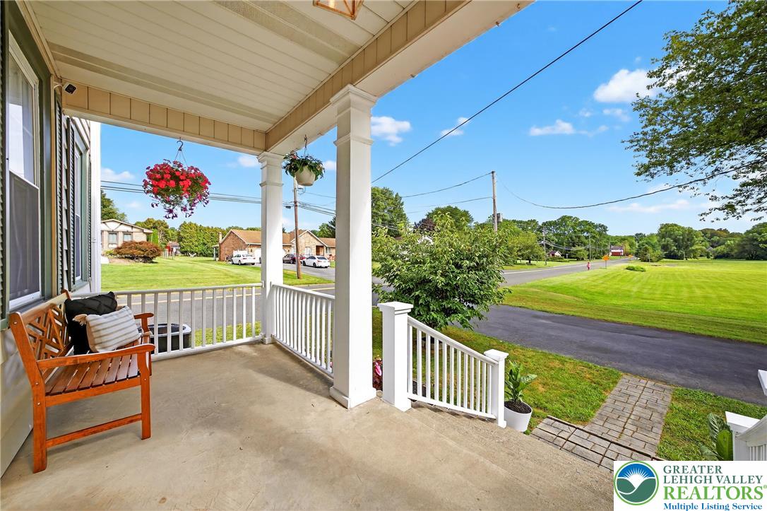 East Allen Twp, Pennsylvania, 18017, United States, 4 Bedrooms Bedrooms, ,2 BathroomsBathrooms,Residential,For Sale,1926367