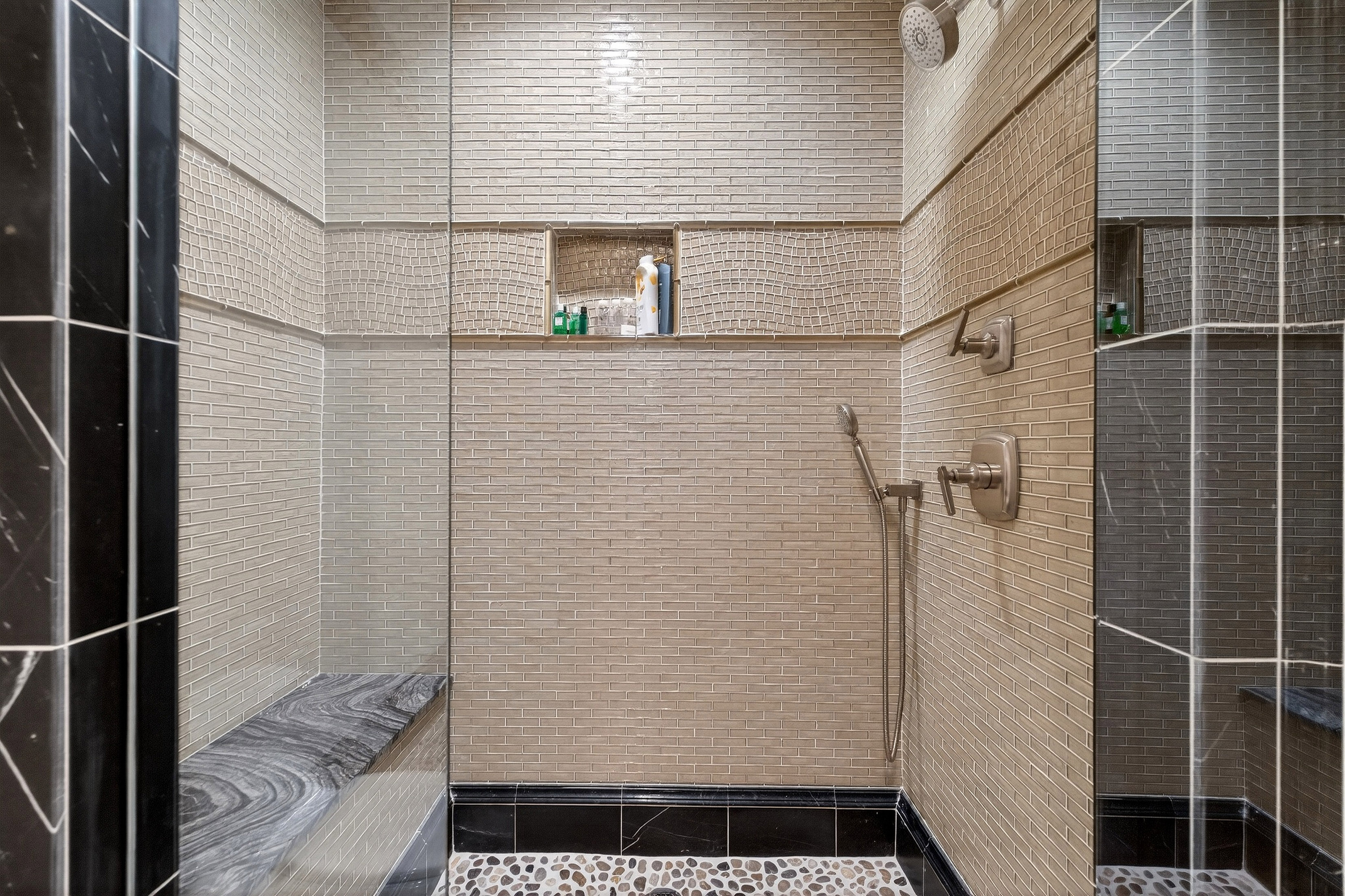  Exquisite Luxury Living with Resort-Style Amenities at St Marlo Country Club - 物件實景