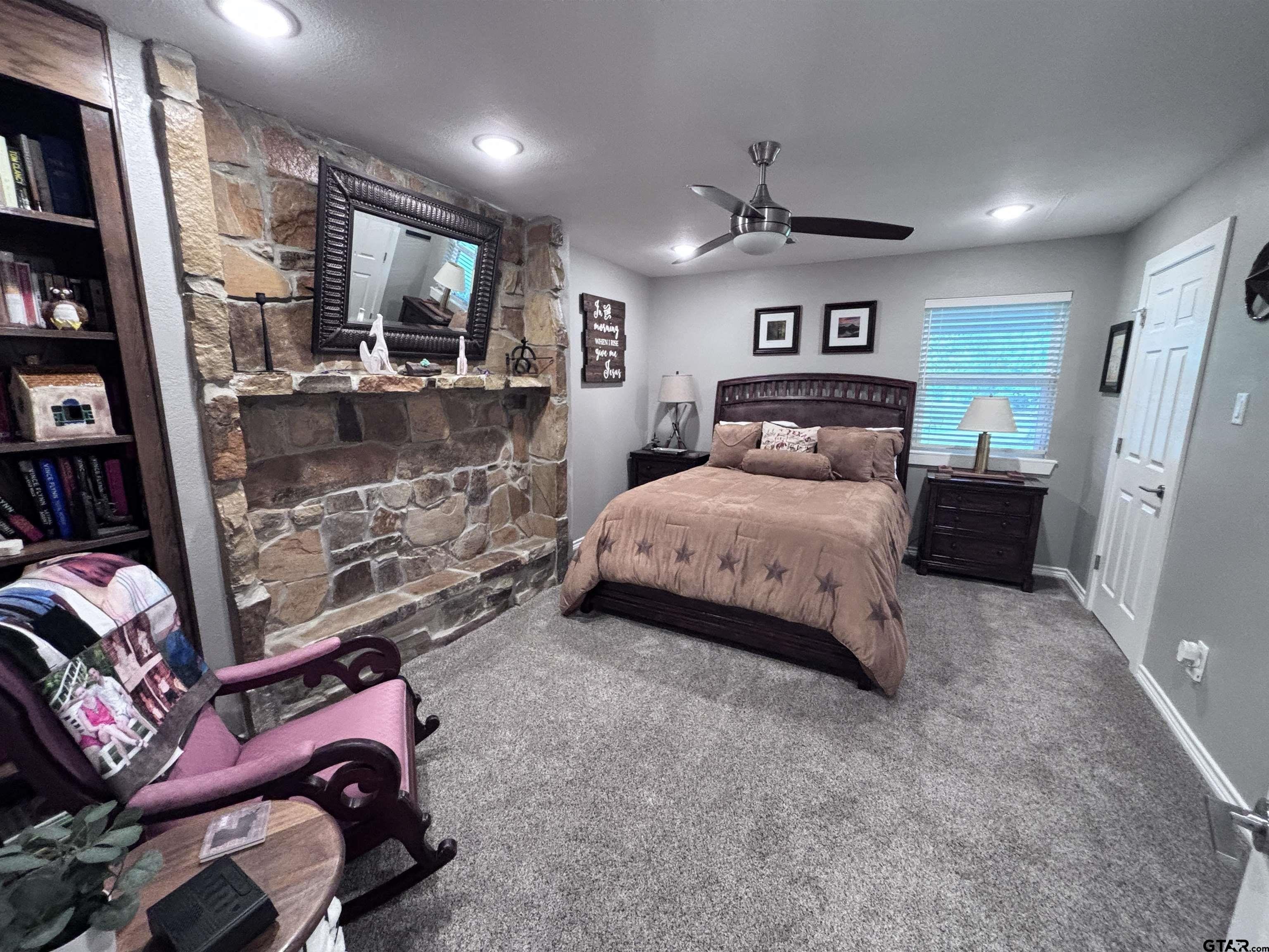 Pittsburg, Texas, 75686, United States, 4 Bedrooms Bedrooms, ,5 BathroomsBathrooms,Residential,For Sale,1942722