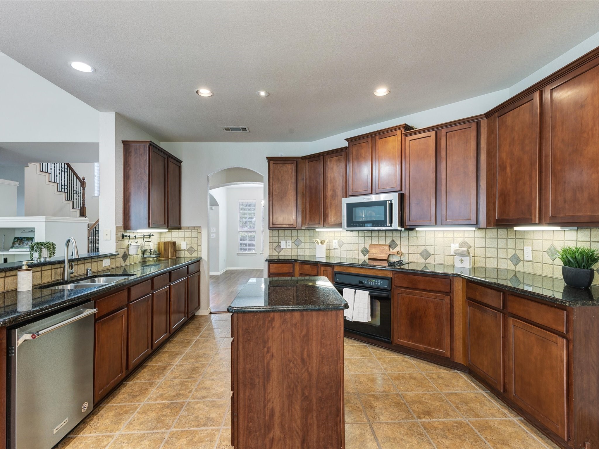 Frisco, Texas, 75033, United States, 4 Bedrooms Bedrooms, ,3 BathroomsBathrooms,Residential,For Sale,1838095