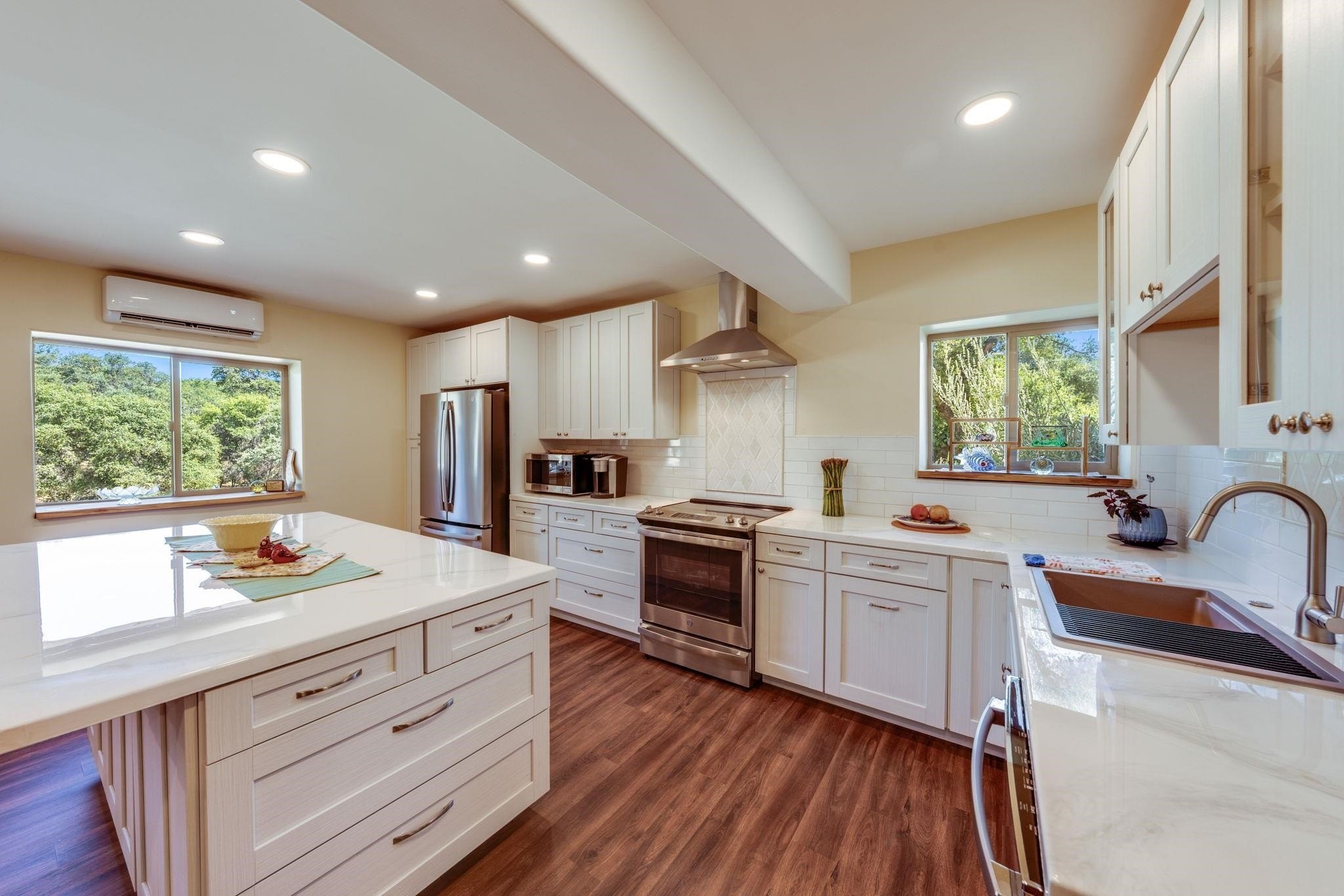 Shingle Springs, California, 95682, United States, 6 Bedrooms Bedrooms, ,2 BathroomsBathrooms,Residential,For Sale,2009241