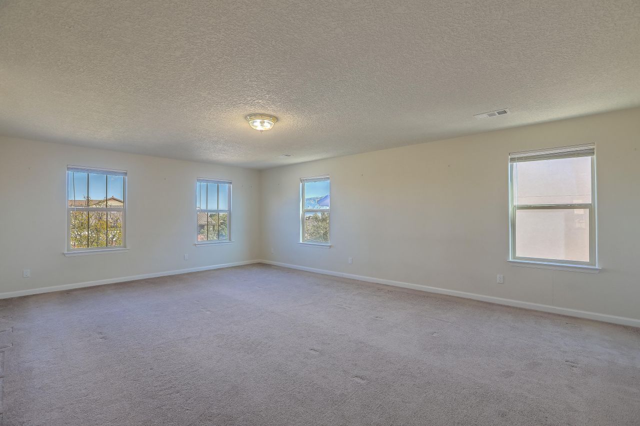 Rio Rancho, New Mexico, 87124, United States, 4 Bedrooms Bedrooms, ,3 BathroomsBathrooms,Residential,For Sale,1987621