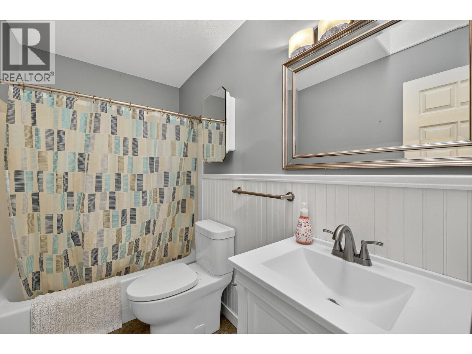 KELOWNA, British Columbia, V1X 7T6, CA, 4 Bedrooms Bedrooms, ,2 BathroomsBathrooms,Residential,For Sale,1918347