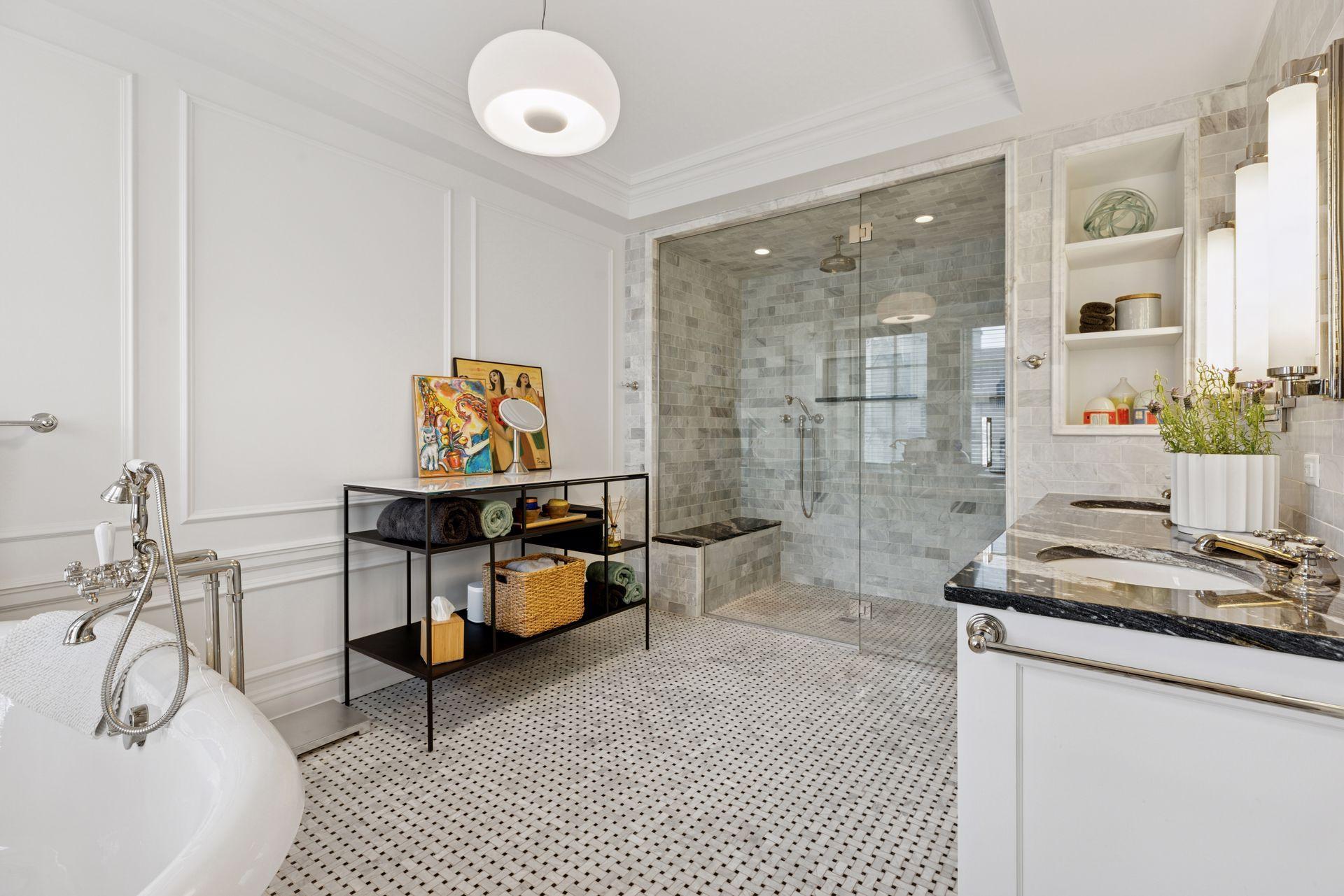 Minneapolis, Minnesota, 55403, United States, 2 Bedrooms Bedrooms, ,2 BathroomsBathrooms,Residential,For Sale,1926216