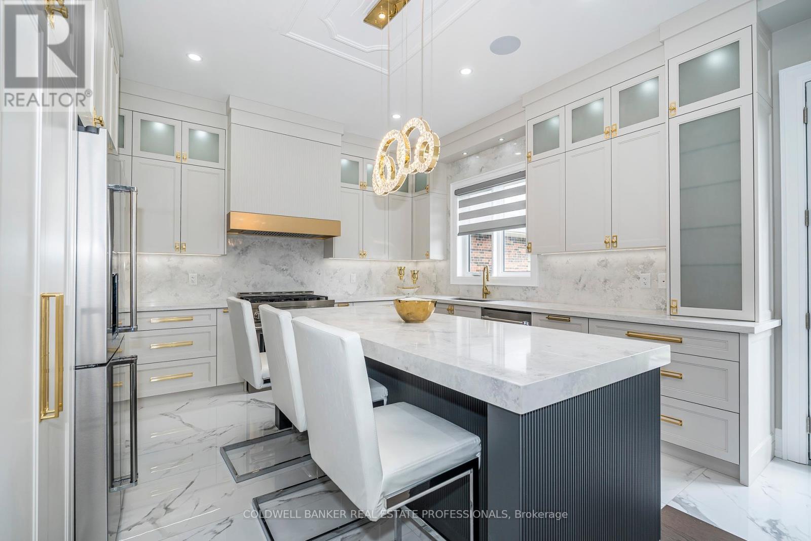 TORONTO (WEXFORD-MARYVALE), Ontario, M1R 3X4, CA, 8 Bedrooms Bedrooms, ,7 BathroomsBathrooms,Residential,For Sale,1951163