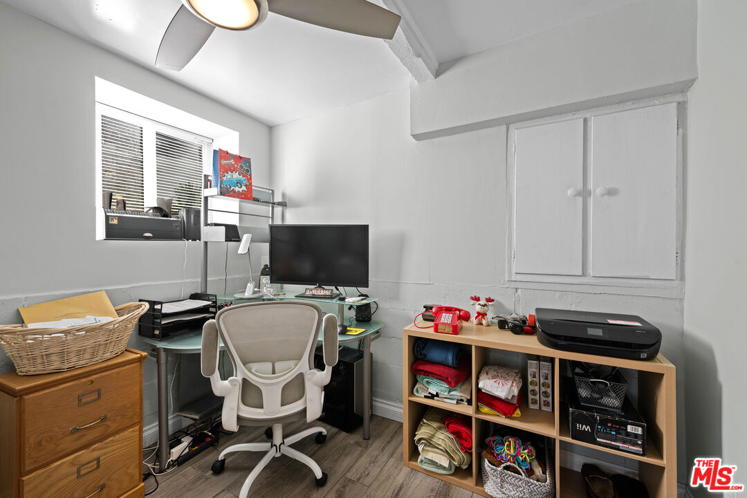 Los Angeles, California, 90042, United States, 3 Bedrooms Bedrooms, ,Residential,For Sale,2001820