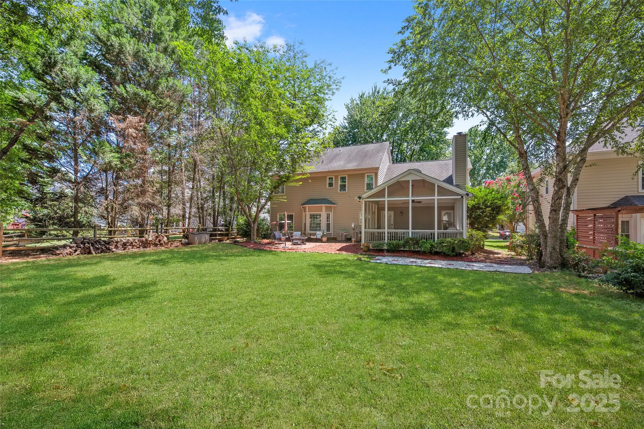 Huntersville, North Carolina, 28078, United States, 4 Bedrooms Bedrooms, ,3 BathroomsBathrooms,Residential,For Sale,1903778