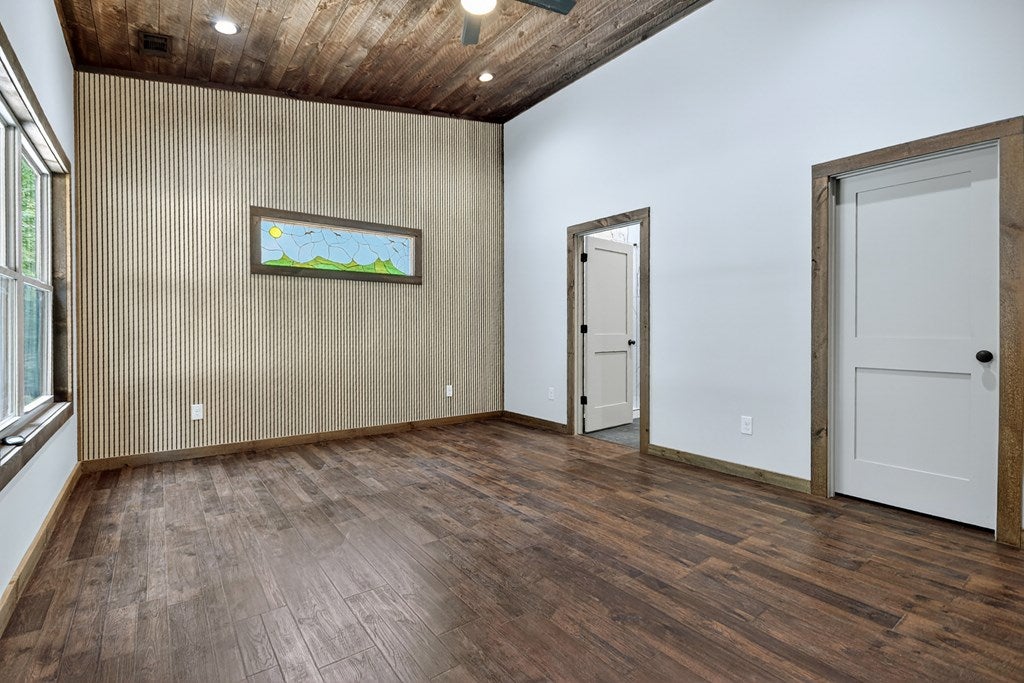 Mineral Bluff, Georgia, 30559, United States, 3 Bedrooms Bedrooms, ,3 BathroomsBathrooms,Residential,For Sale,1871294