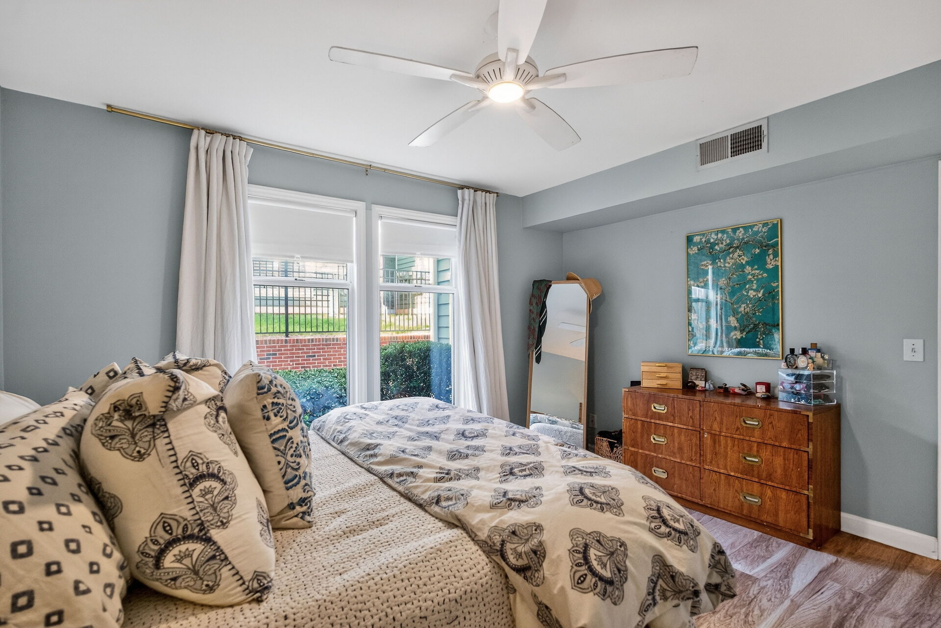  1111 Parkridge Lane, Raleigh, NC, 27605 - 物件實景