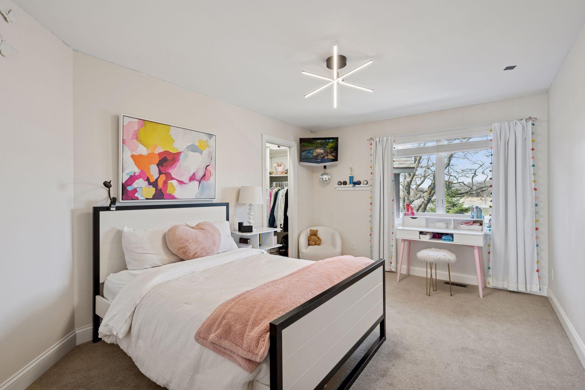 Spicer, Minnesota, 56288, United States, 5 Bedrooms Bedrooms, ,3 BathroomsBathrooms,Residential,For Sale,1993324