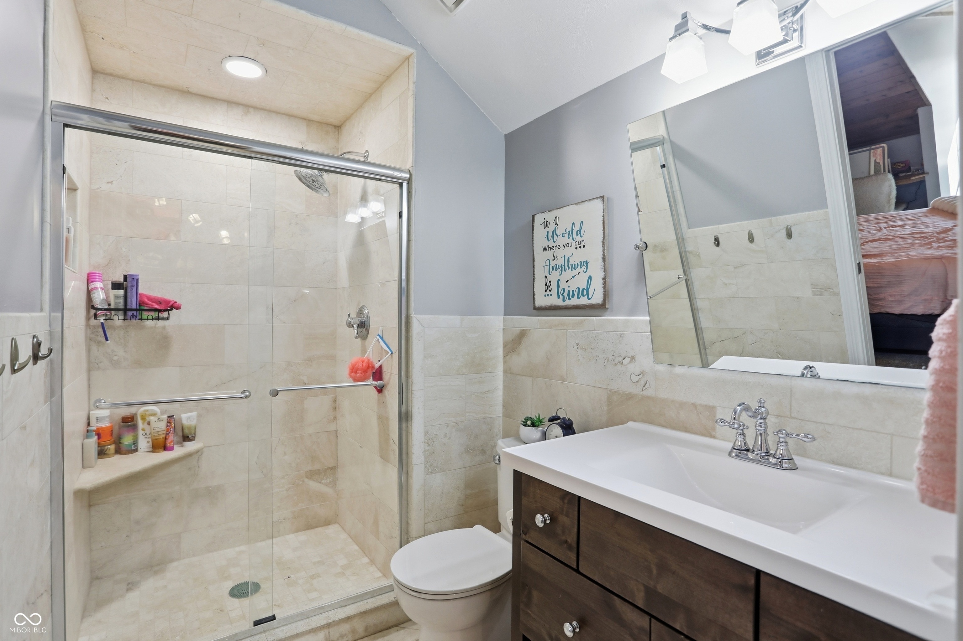 Bargersville, Indiana, 46106, United States, 5 Bedrooms Bedrooms, ,6 BathroomsBathrooms,Residential,For Sale,1992401