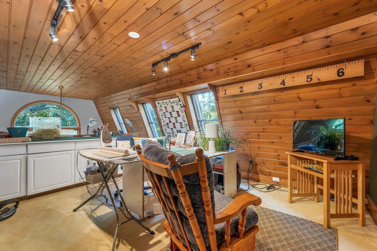 Thornton, New Hampshire, 03285, United States, 4 Bedrooms Bedrooms, ,1 BathroomBathrooms,Residential,For Sale,1940413