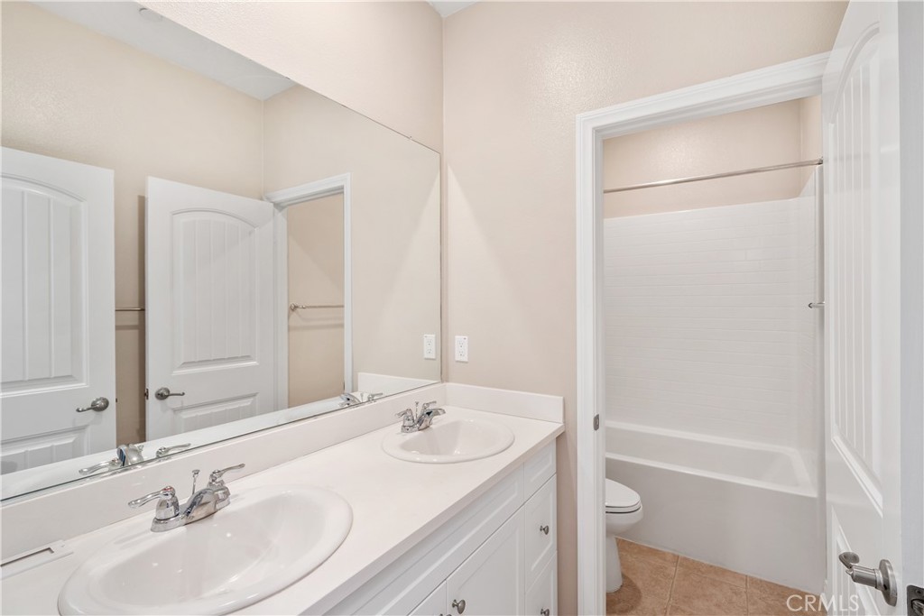 Valencia, California, 91354, United States, 4 Bedrooms Bedrooms, ,3 BathroomsBathrooms,Residential,For Sale,2001719