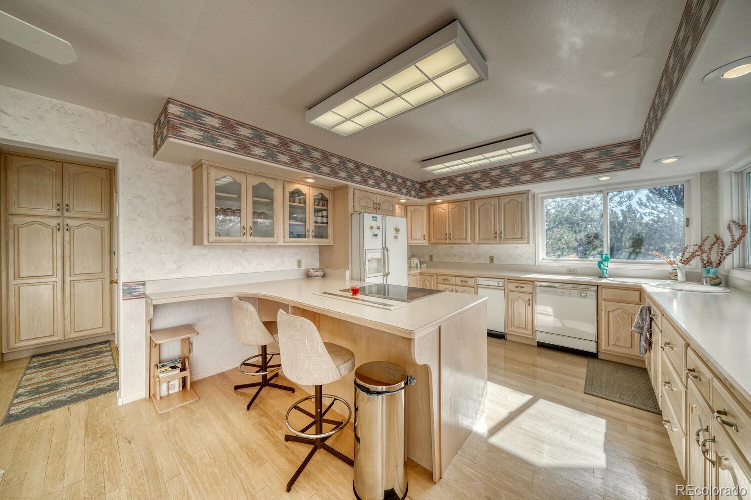 Twin Lakes, Colorado, 81251, United States, 2 Bedrooms Bedrooms, ,3 BathroomsBathrooms,Residential,For Sale,1989708