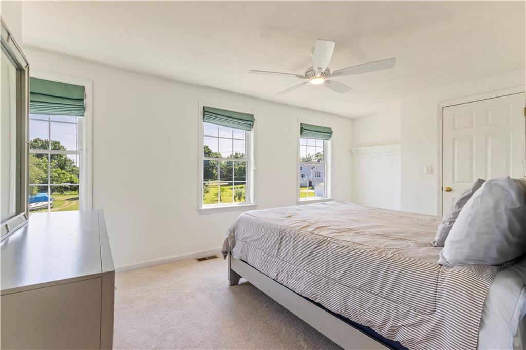 Bellingham, Massachusetts, 02019, United States, 3 Bedrooms Bedrooms, ,3 BathroomsBathrooms,Residential,For Sale,1978290