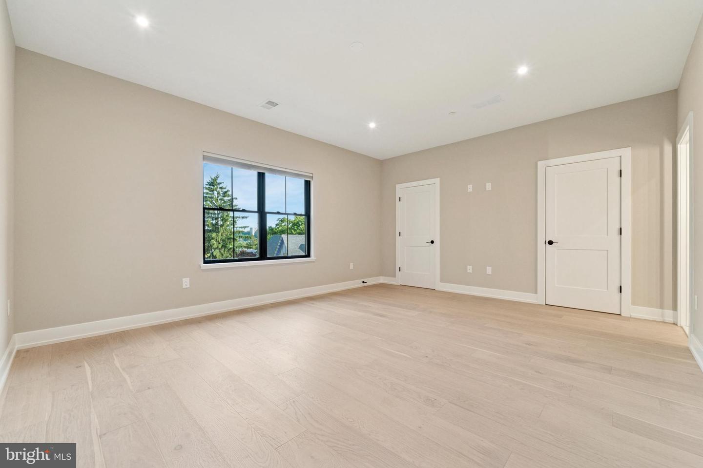 Philadelphia, Pennsylvania, 19128, United States, 4 Bedrooms Bedrooms, ,4 BathroomsBathrooms,Residential,For Sale,1941975