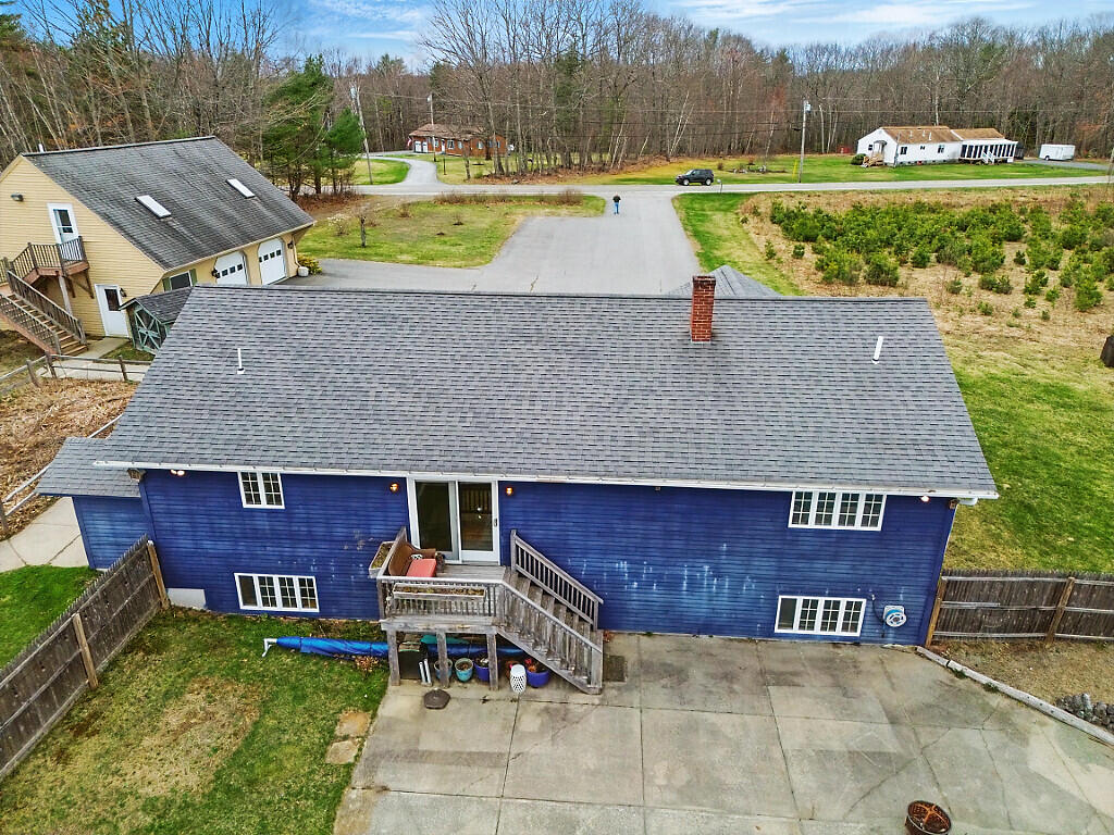 China, Maine, 04358, United States, 6 Bedrooms Bedrooms, ,3 BathroomsBathrooms,Residential,For Sale,1898689