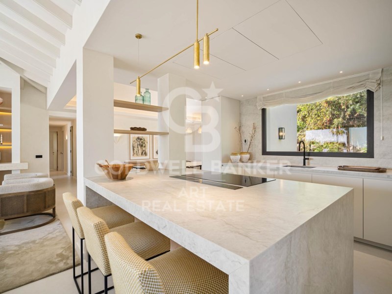Marbella, Andalusia, ES, 4 Bedrooms Bedrooms, ,4 BathroomsBathrooms,Residential,For Sale,1826342