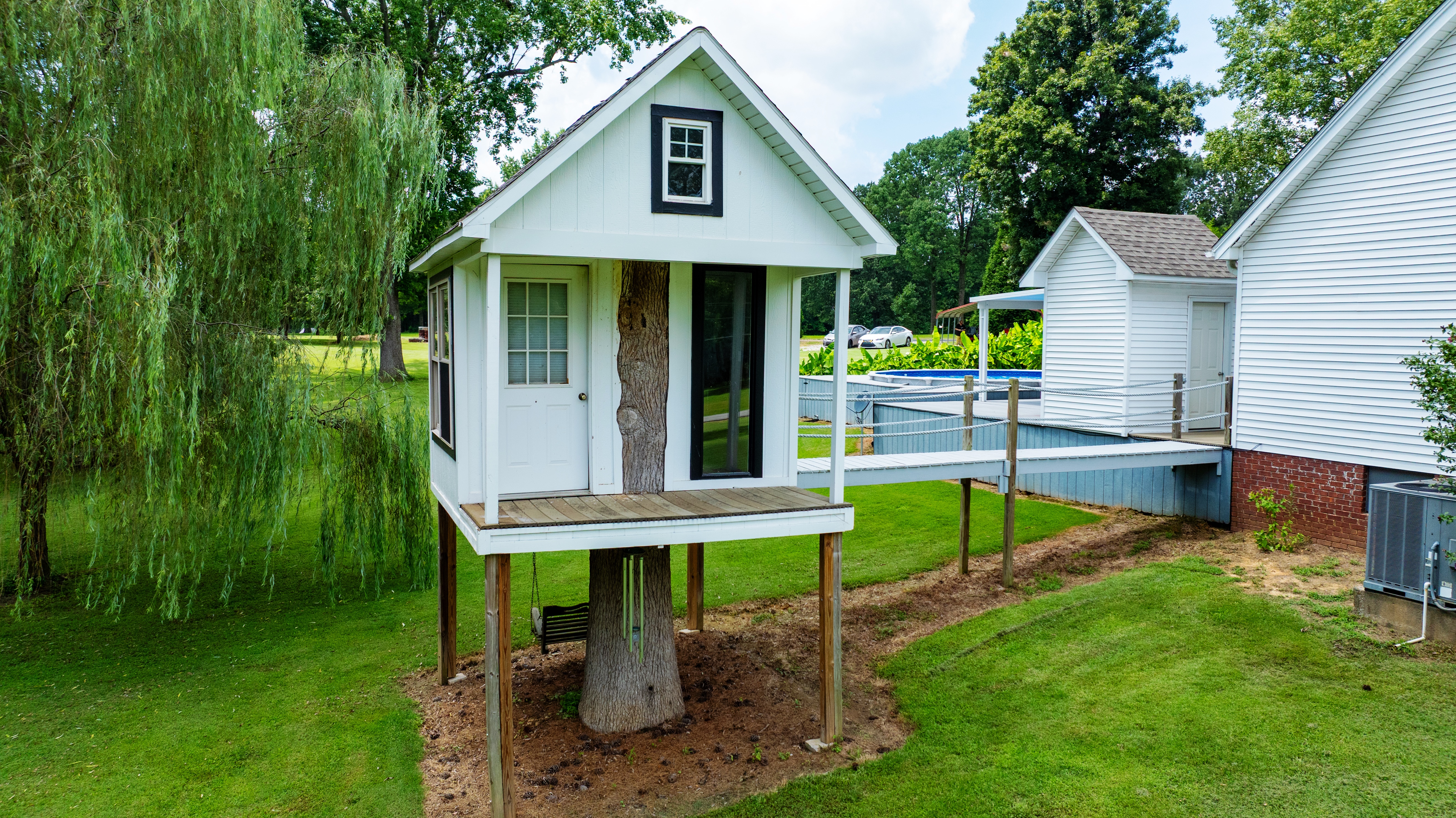 Paducah, Kentucky, 42003, United States, 4 Bedrooms Bedrooms, ,2 BathroomsBathrooms,Residential,For Sale,1974262