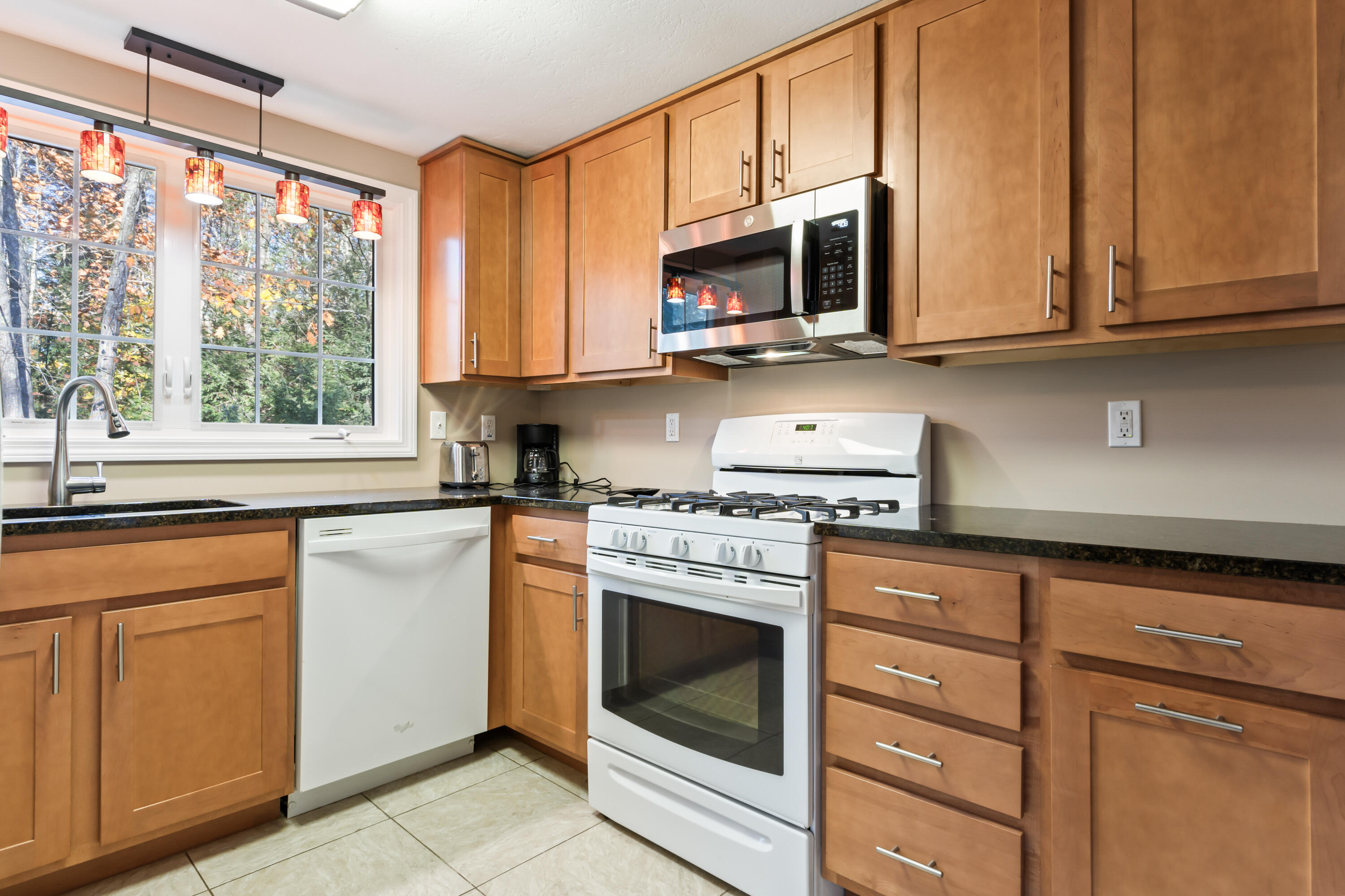 Ogunquit, Maine, 03907, United States, ,4 BathroomsBathrooms,Residential,For Sale,1830801