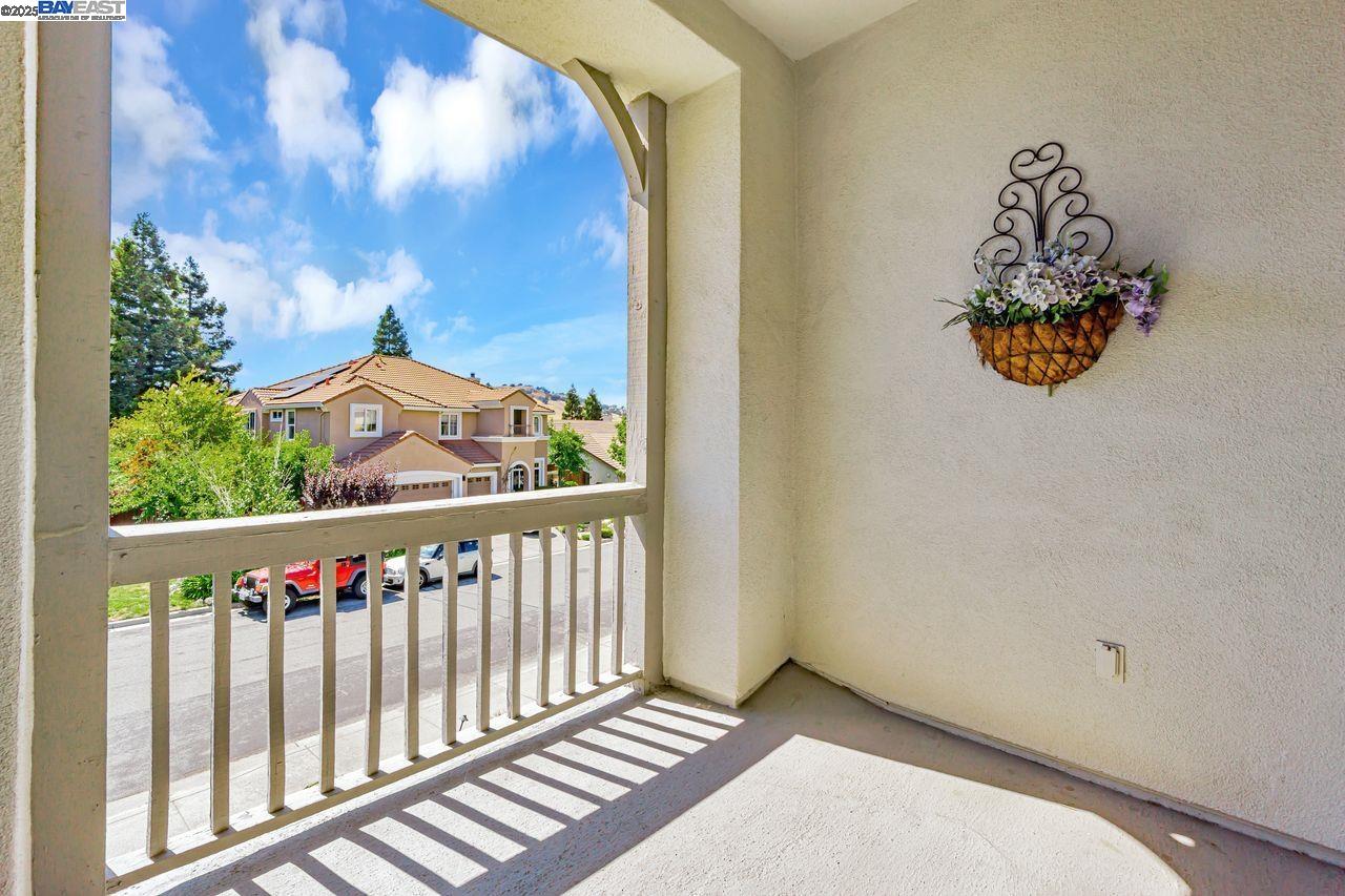 Concord, California, 94521, United States, 5 Bedrooms Bedrooms, ,3 BathroomsBathrooms,Residential,For Sale,1989306