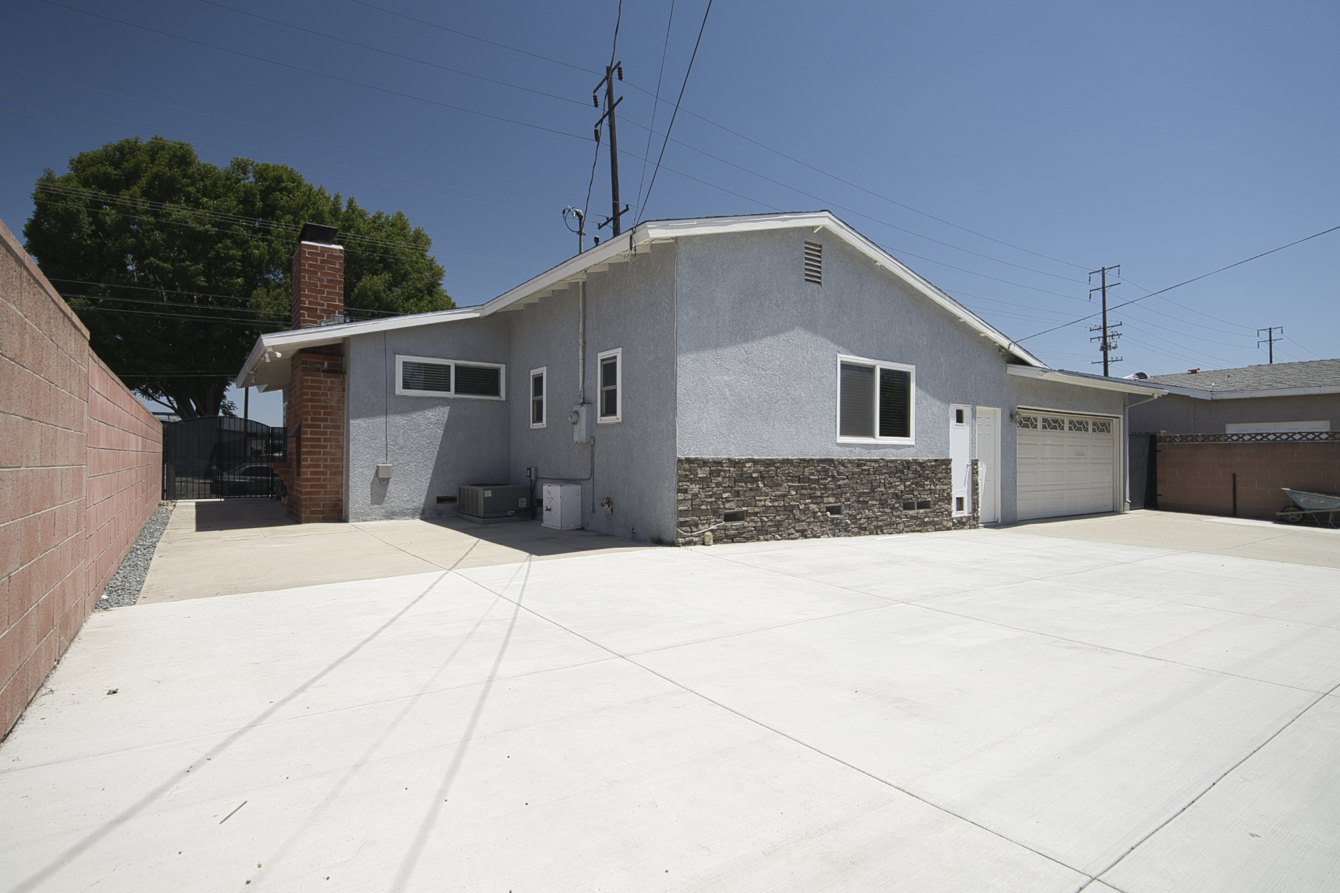 Fullerton, California, 92833, United States, 3 Bedrooms Bedrooms, ,2 BathroomsBathrooms,Residential,For Sale,1904459