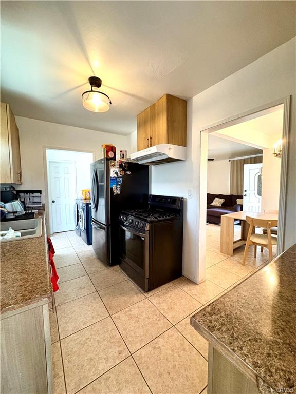 Lynwood, California, 90262, United States, 3 Bedrooms Bedrooms, ,1 BathroomBathrooms,Residential,For Sale,2013813