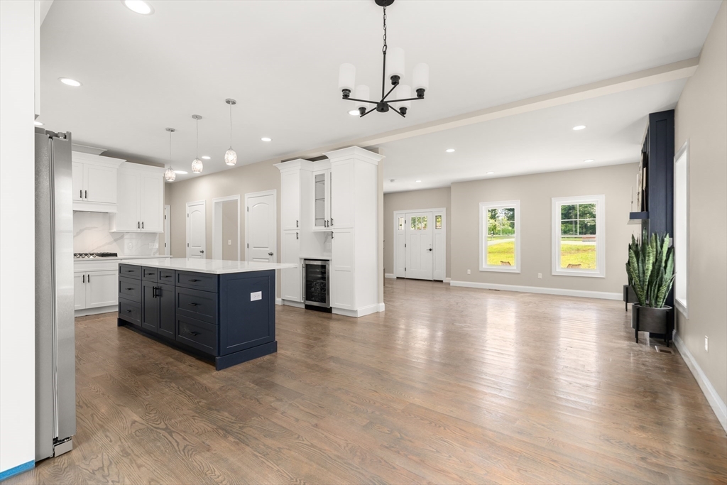 East Longmeadow, Massachusetts, 01028, United States, 4 Bedrooms Bedrooms, ,3 BathroomsBathrooms,Residential,For Sale,1916810