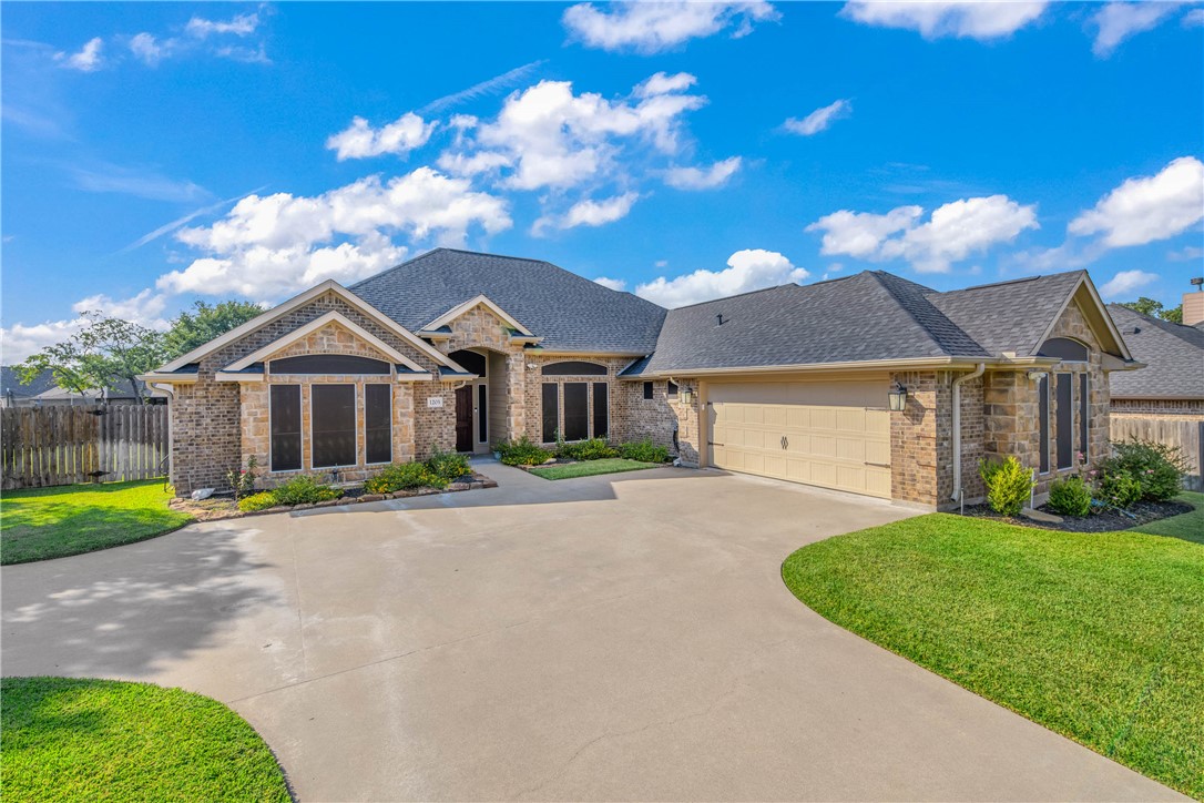 College Station, Texas, 77845, United States, 5 Bedrooms Bedrooms, ,4 BathroomsBathrooms,Residential,For Sale,1979920