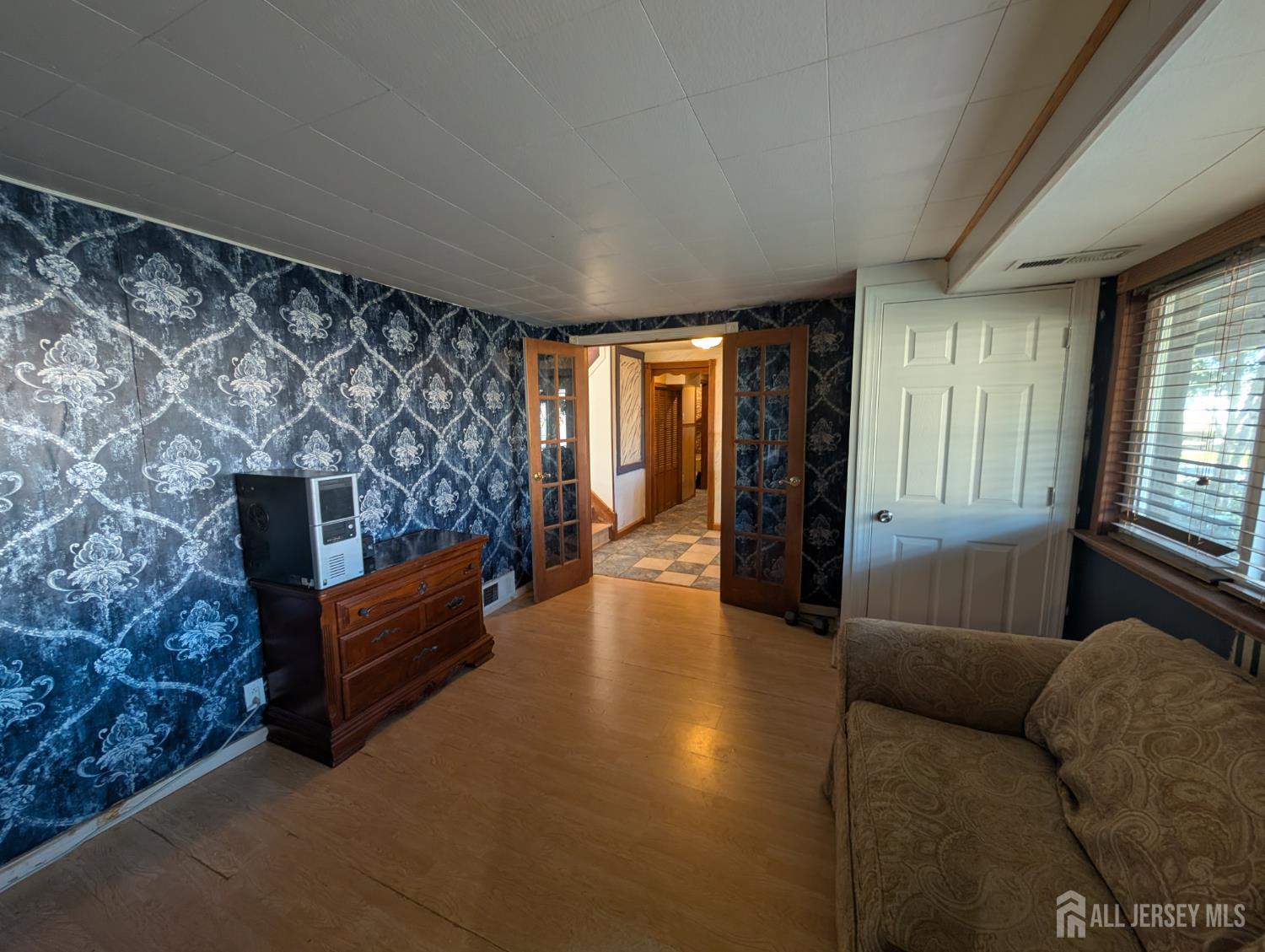 Old Bridge, New Jersey, 08857, United States, 3 Bedrooms Bedrooms, ,2 BathroomsBathrooms,Residential,For Sale,1849014