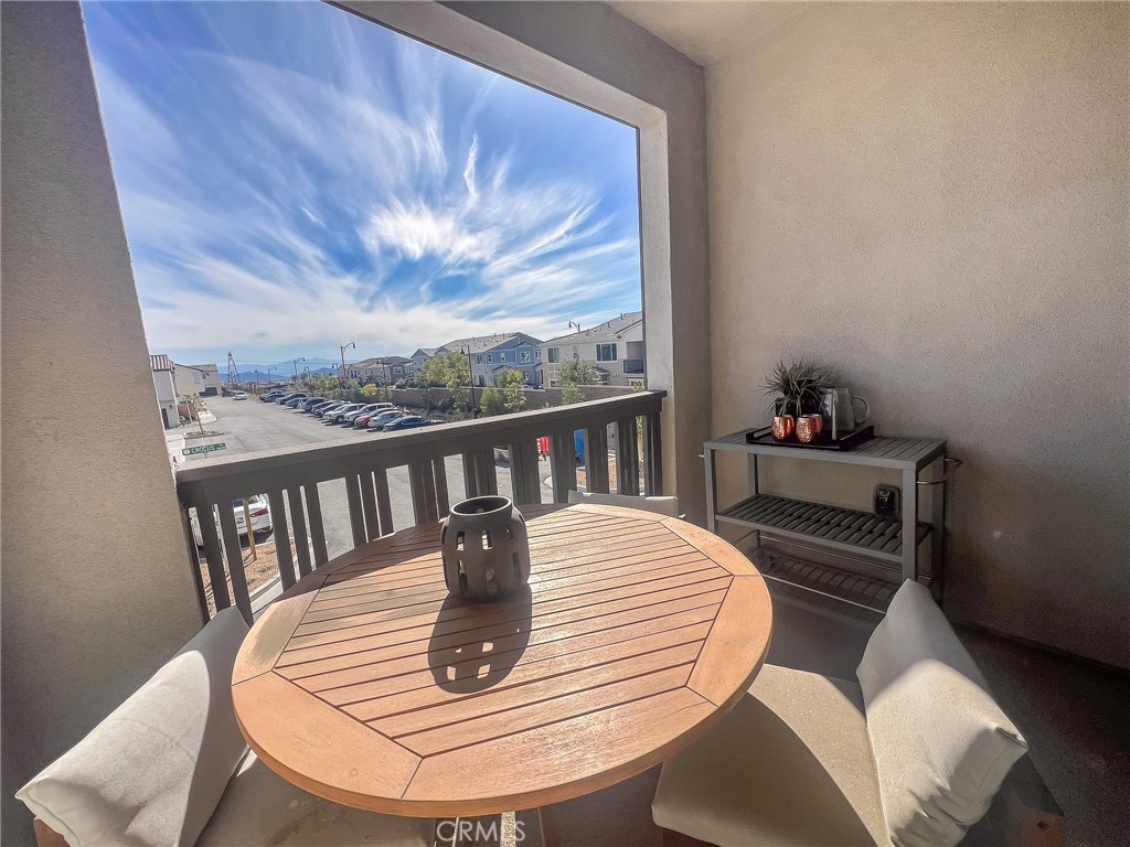 Fontana, California, 92336, United States, 3 Bedrooms Bedrooms, ,2 BathroomsBathrooms,Residential,For Sale,1881088