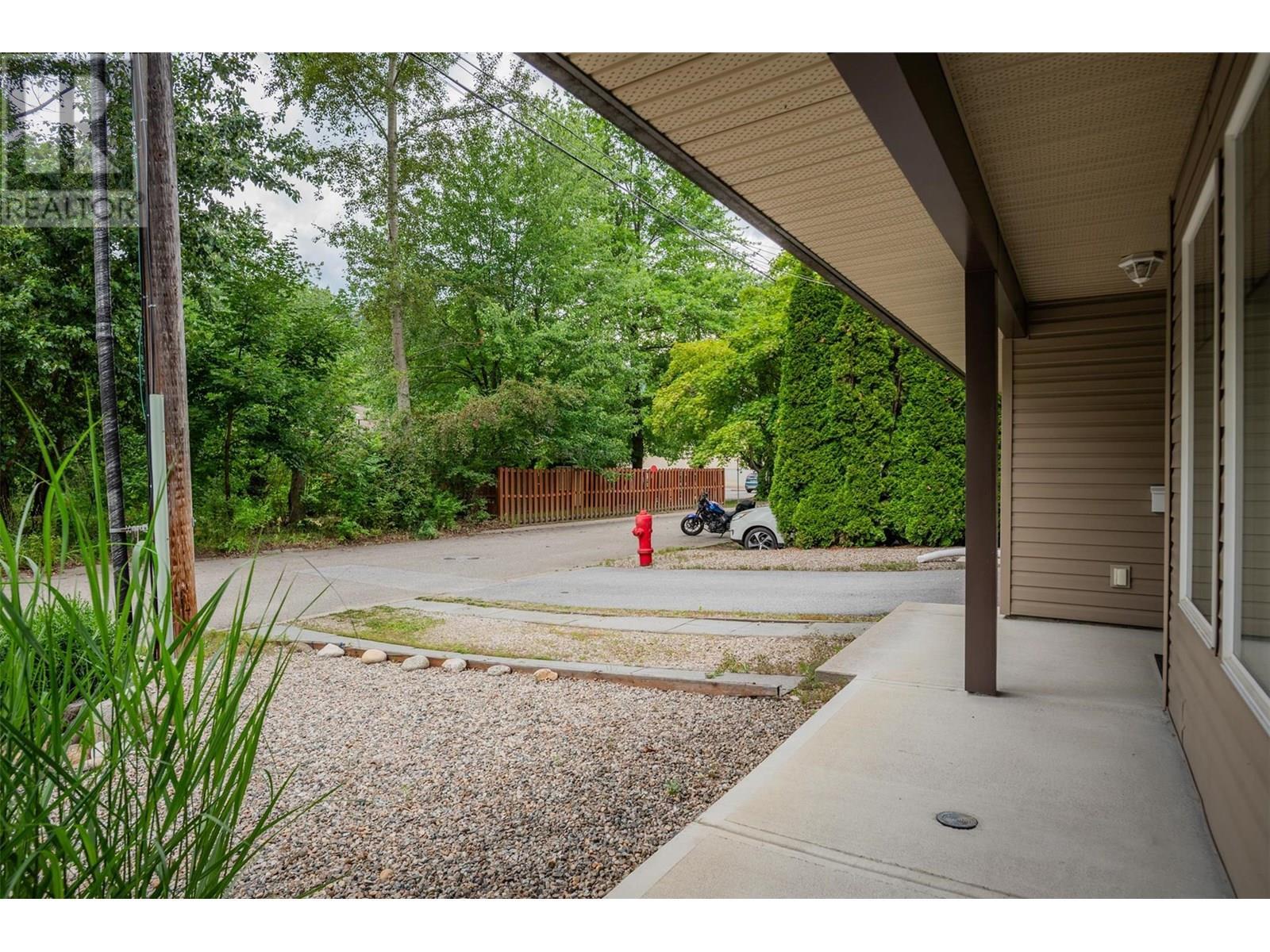 CASTLEGAR, British Columbia, V1N 1J7, CA, 3 Bedrooms Bedrooms, ,2 BathroomsBathrooms,Residential,For Sale,1913084