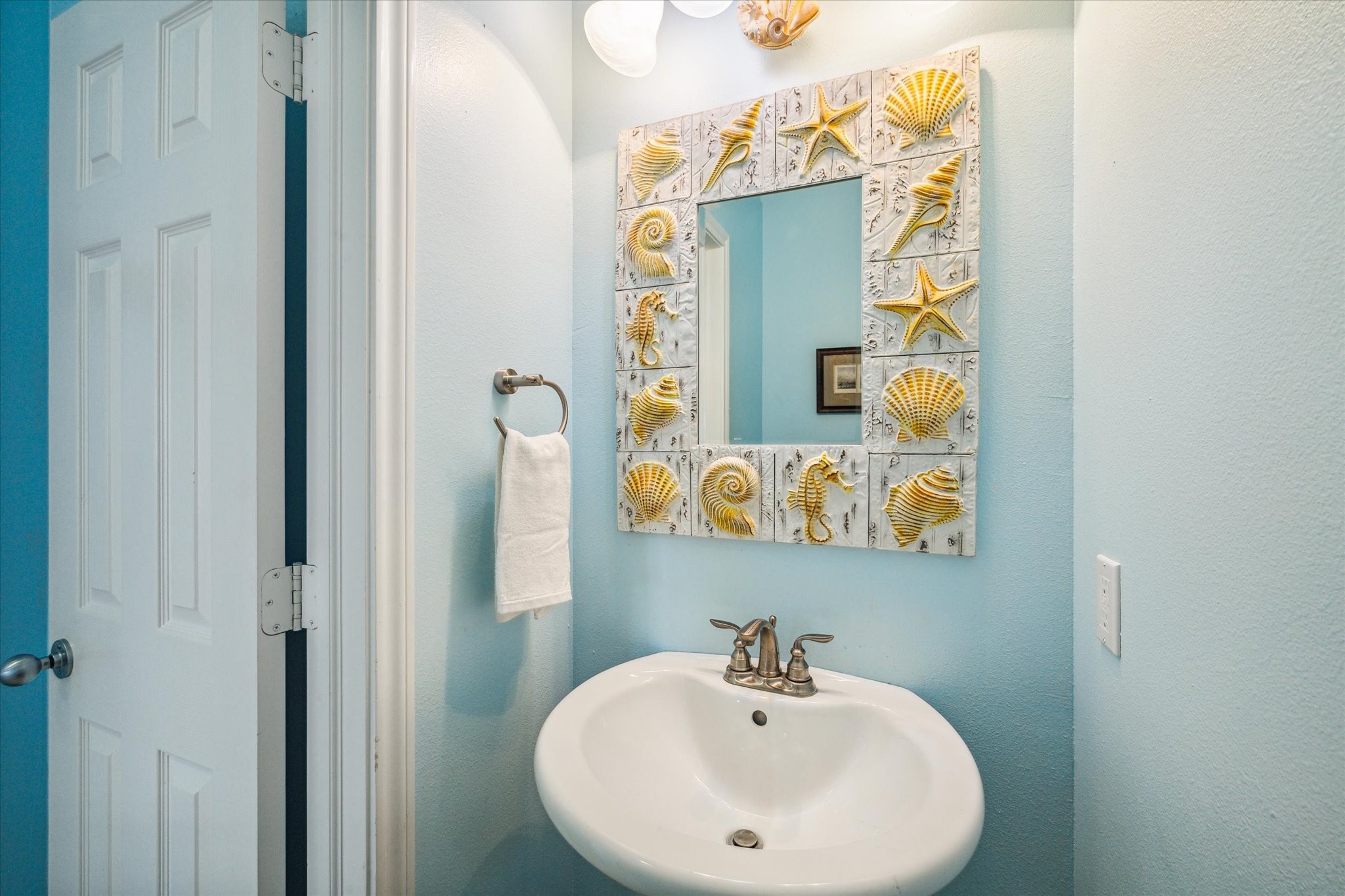  4015 Warchest Court - 物件實景