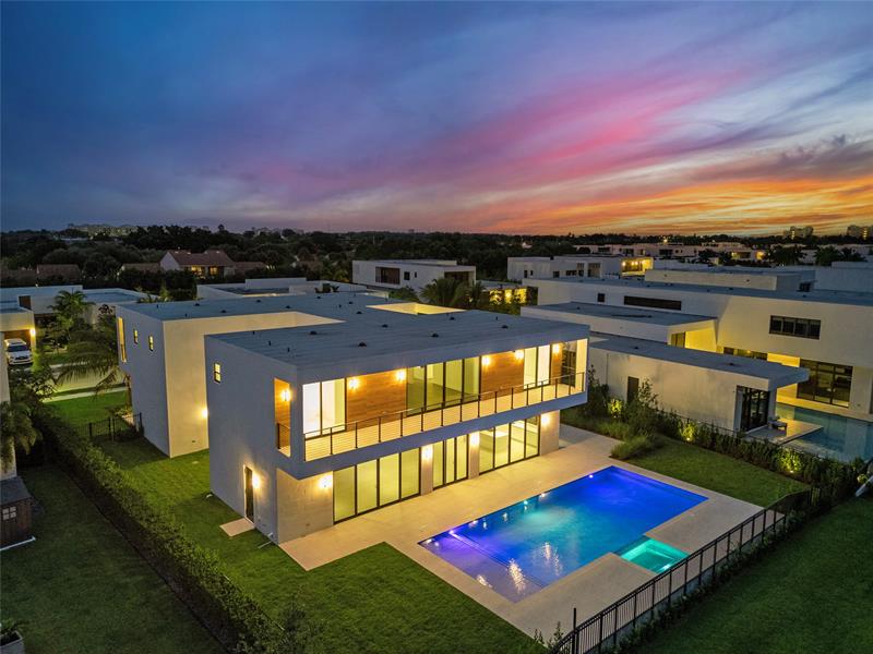 Weston, Florida, 33326, United States, 5 Bedrooms Bedrooms, ,10 BathroomsBathrooms,Residential,For Sale,1925286