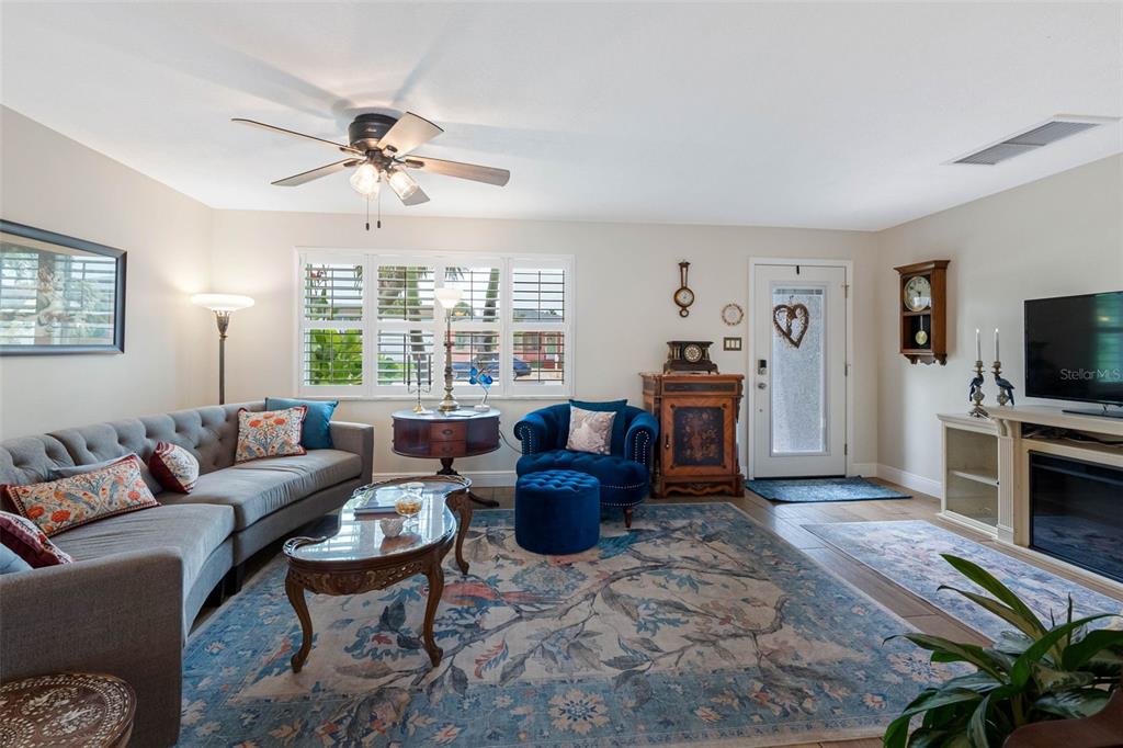 St Pete Beach, Florida, 33706, United States, 2 Bedrooms Bedrooms, ,2 BathroomsBathrooms,Residential,For Sale,1885302