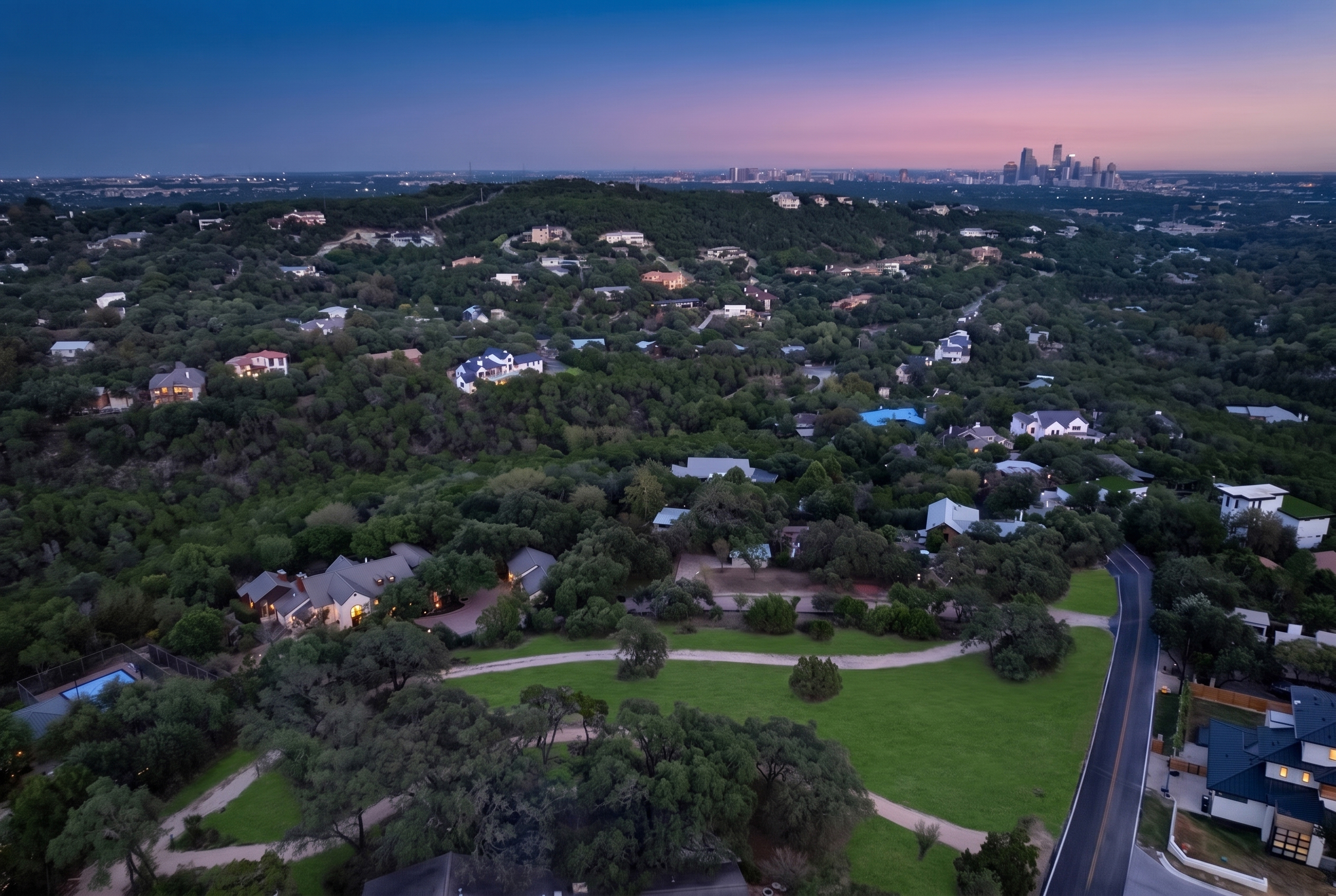  Build Your City View Legacy in West Lake Hills - 物件實景