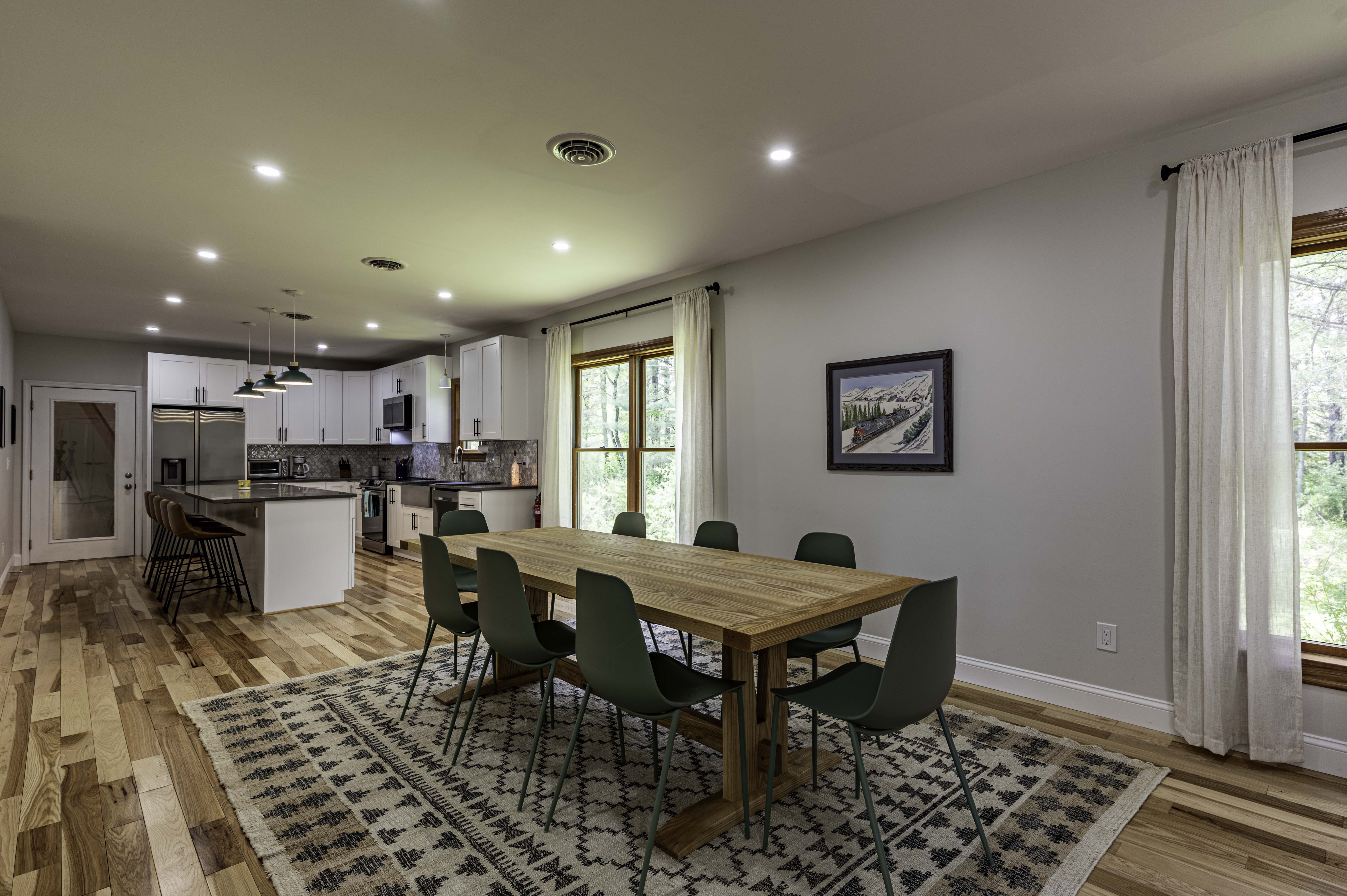  Ranch Style Home with Studio Apartment - 物件實景