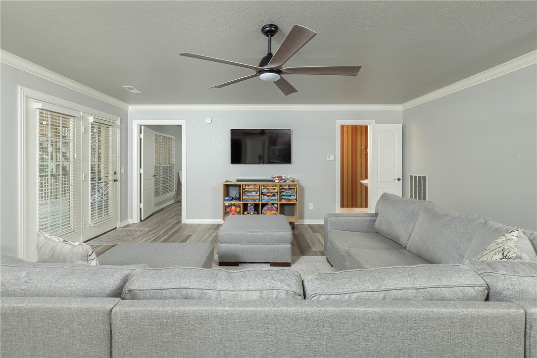 Bella Vista, Arkansas, 72714, United States, 4 Bedrooms Bedrooms, ,4 BathroomsBathrooms,Residential,For Sale,1918592