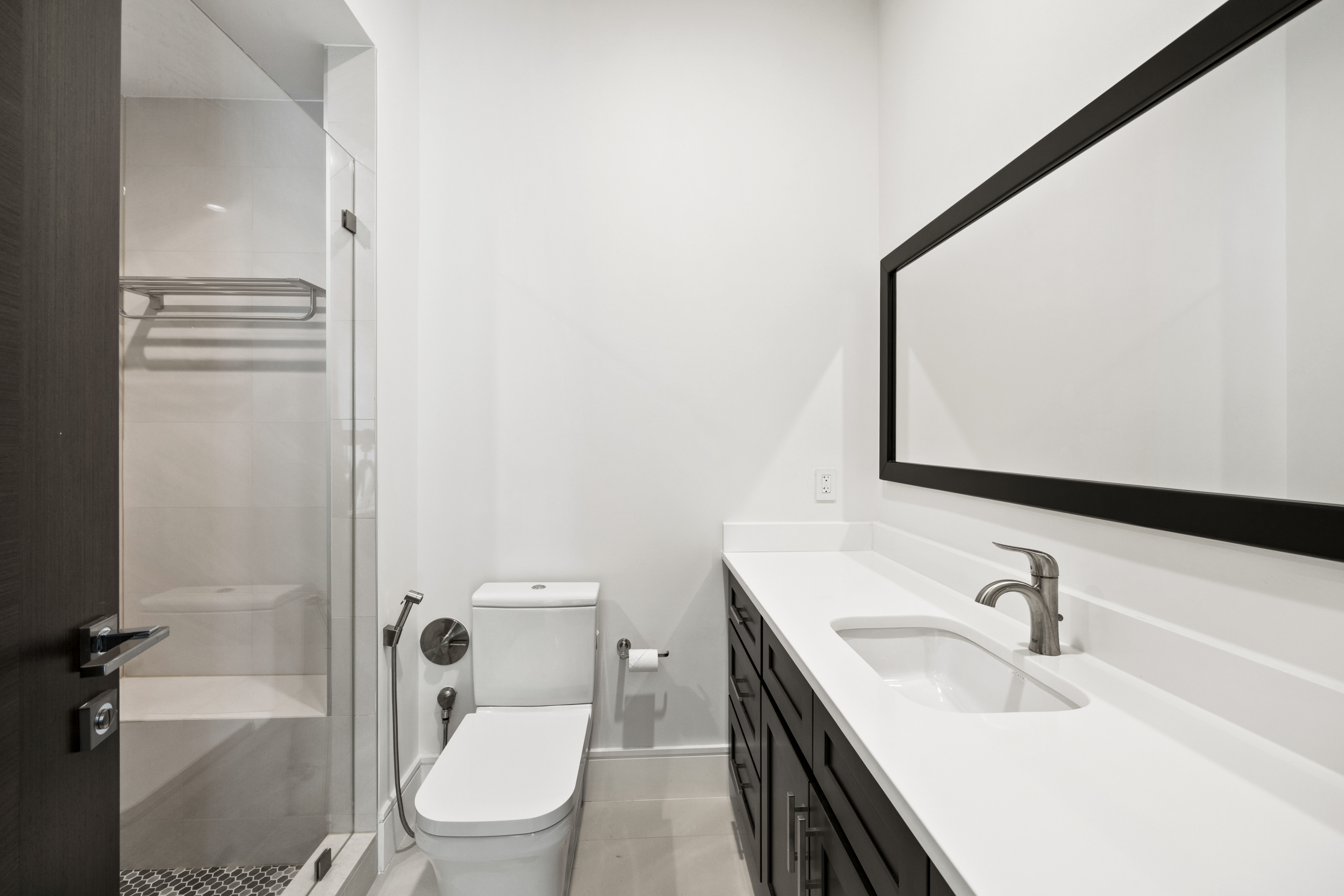  8880 Bradley Boulevard, Bethesda, MD, 20817 - 物件實景