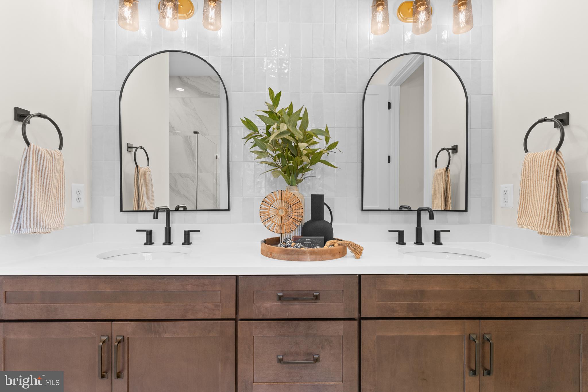 Broad Run, Virginia, 20137, United States, 6 Bedrooms Bedrooms, ,6 BathroomsBathrooms,Residential,For Sale,1977753