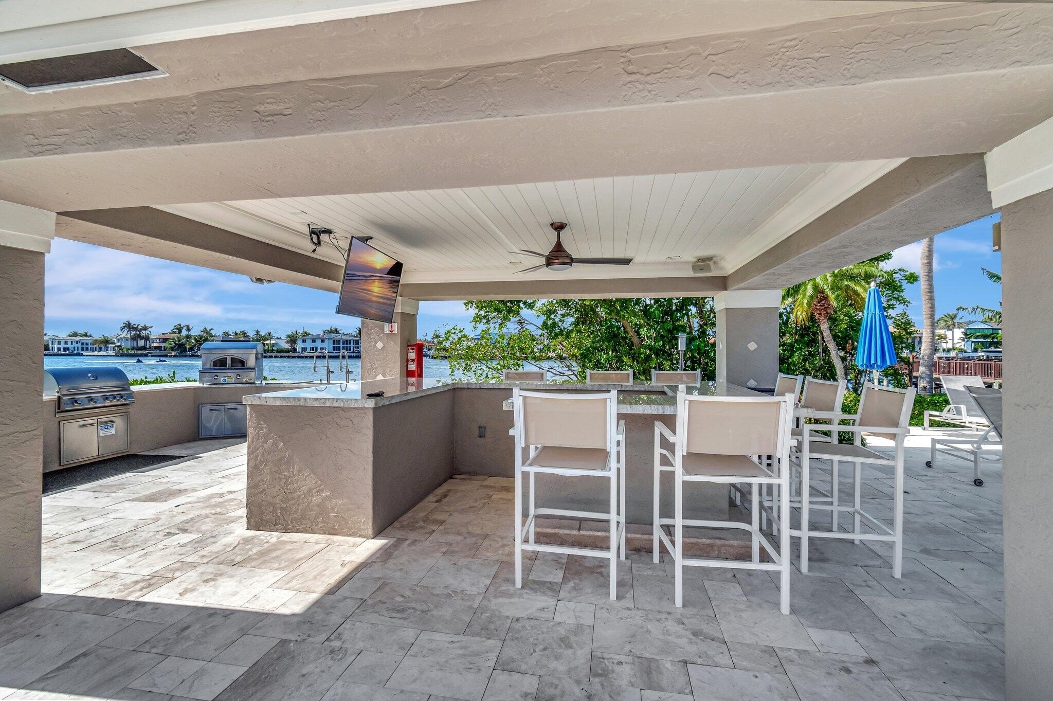 Highland Beach, Florida, 33487, United States, 2 Bedrooms Bedrooms, ,2 BathroomsBathrooms,Residential,For Sale,1921723
