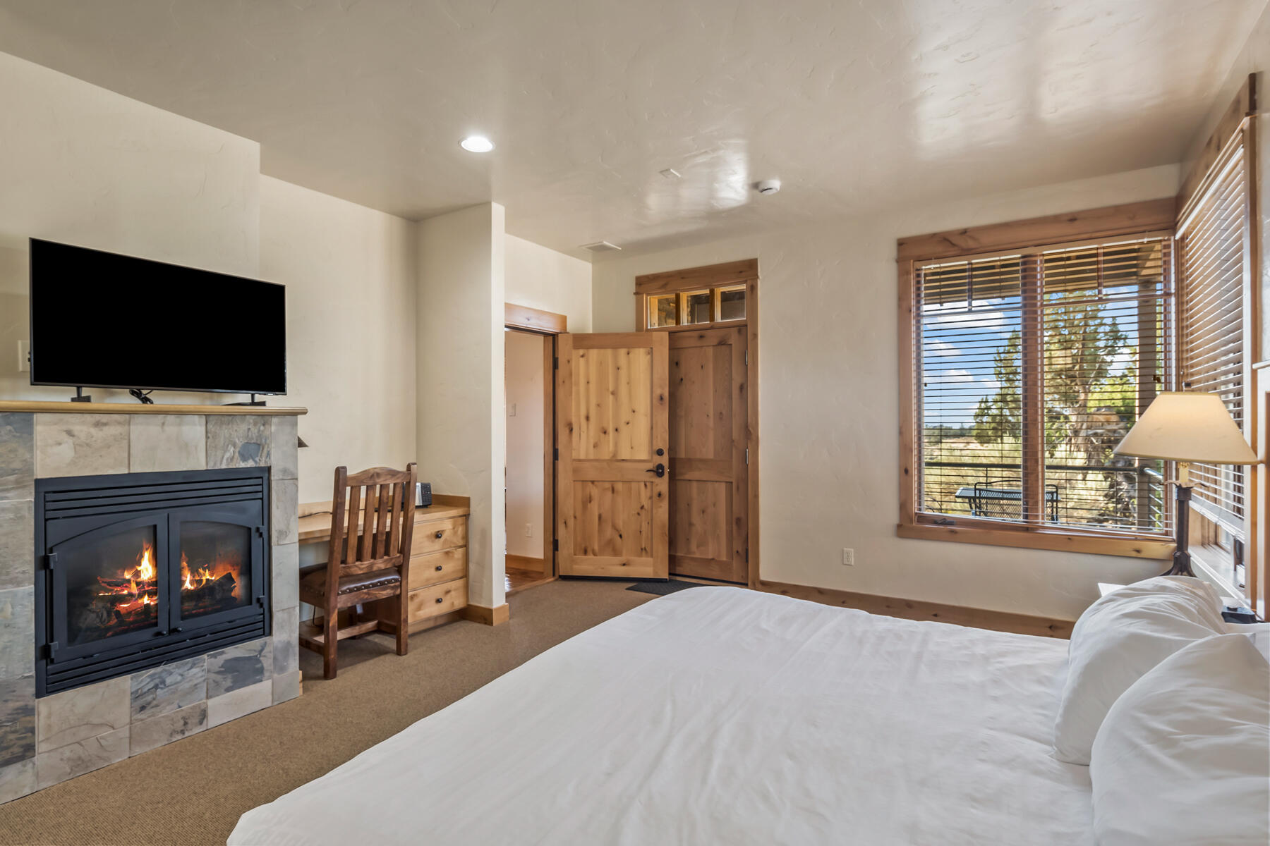 Powell Butte, Oregon, 97753, United States, 3 Bedrooms Bedrooms, ,4 BathroomsBathrooms,Residential,For Sale,1917768