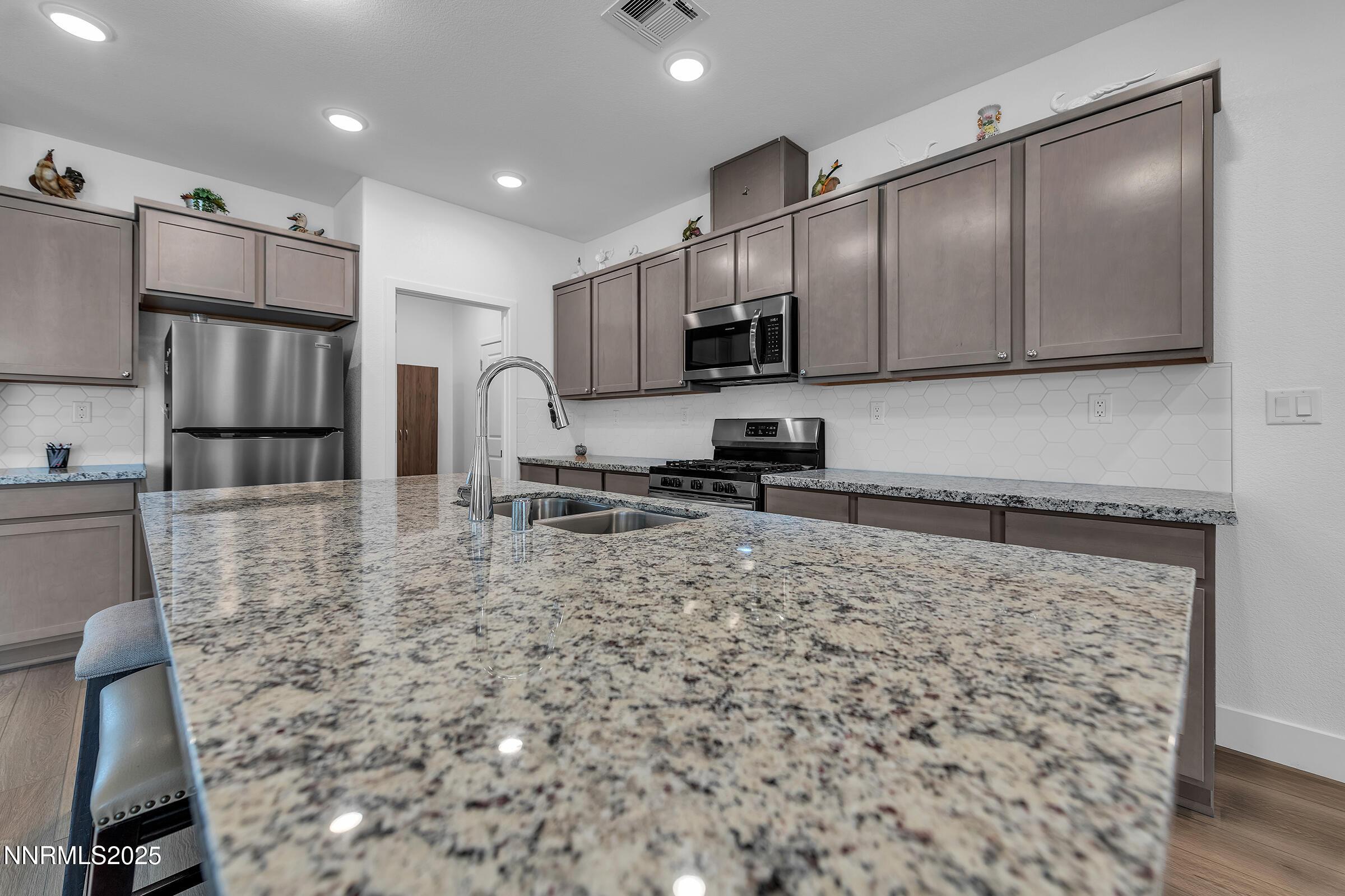 Carson City, Nevada, 89705, United States, ,Residential,For Sale,1892642