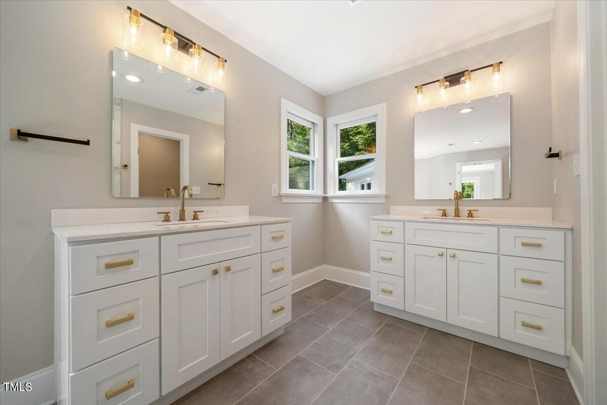Raleigh, North Carolina, 27614, United States, 5 Bedrooms Bedrooms, ,4 BathroomsBathrooms,Residential,For Sale,2015658