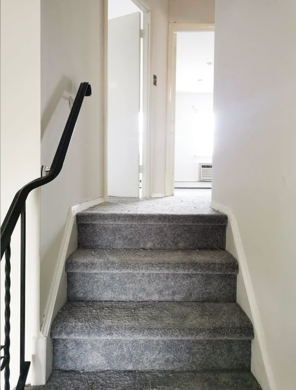 Brooklyn, New York, 11234, United States, 8 Bedrooms Bedrooms, ,7 BathroomsBathrooms,Residential,For Sale,2005197