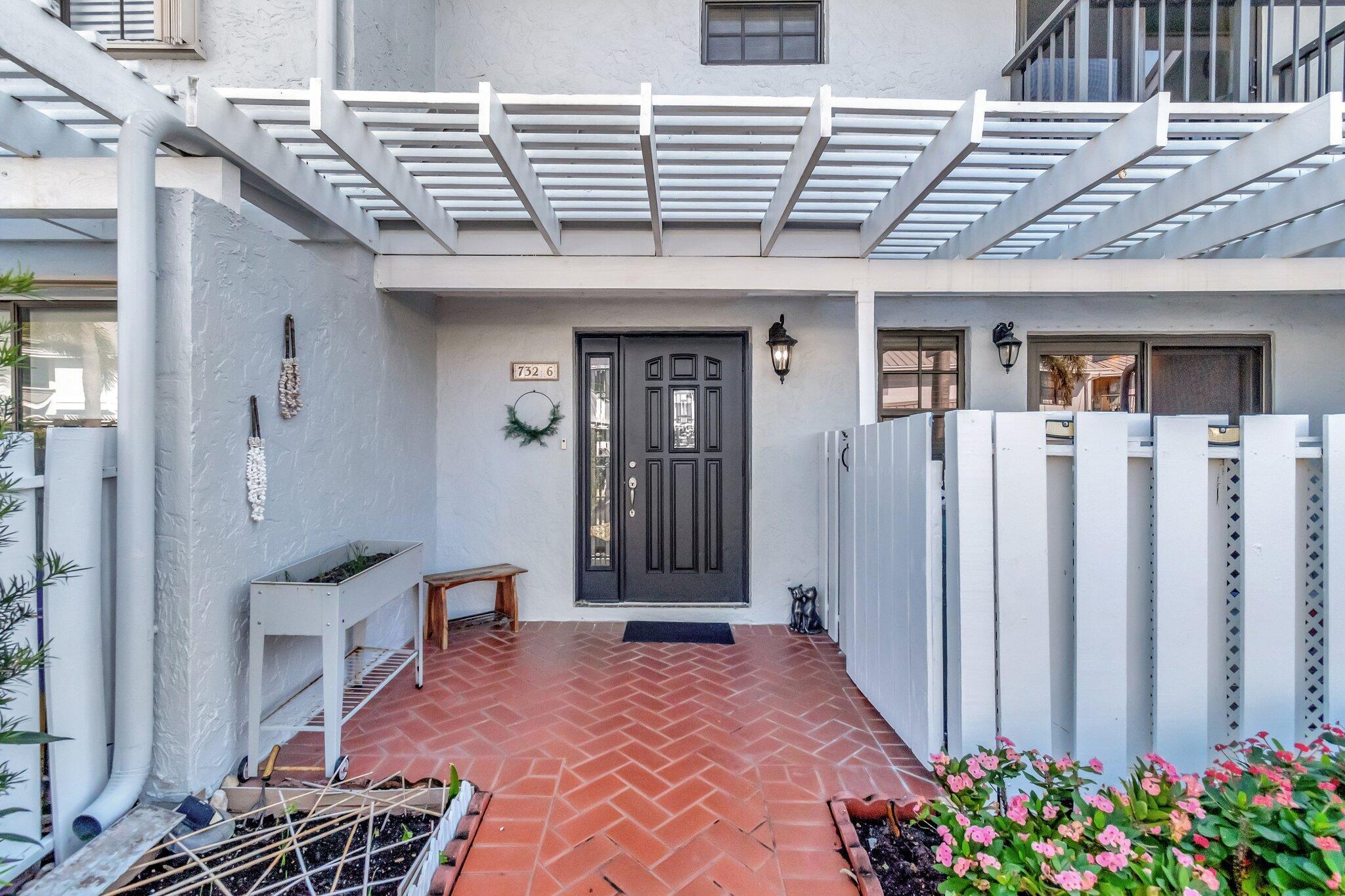 Boynton Beach, Florida, 33435, United States, 2 Bedrooms Bedrooms, ,3 BathroomsBathrooms,Residential,For Sale,1927808
