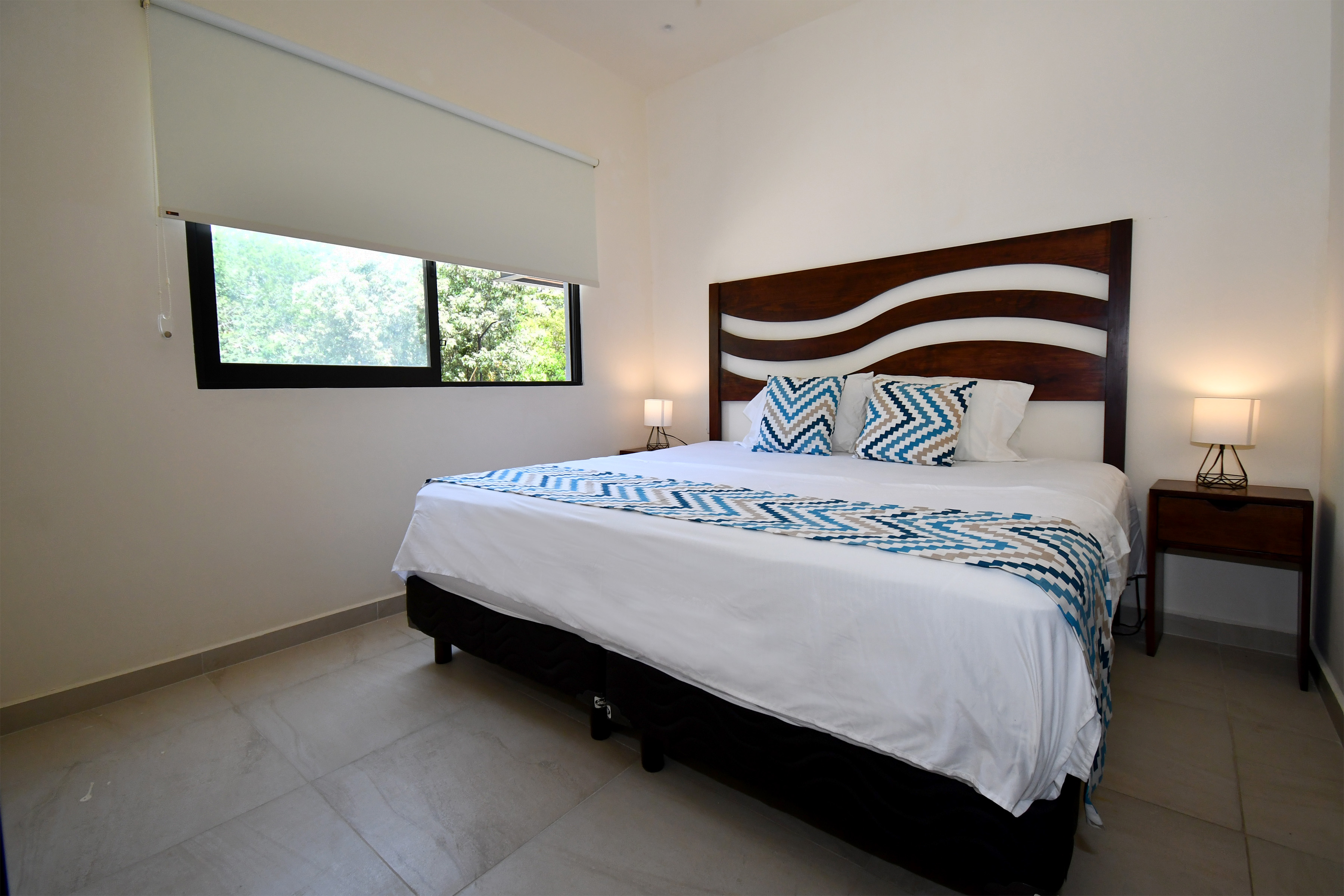  Spacious Three-Bedroom Condominium - 物件實景