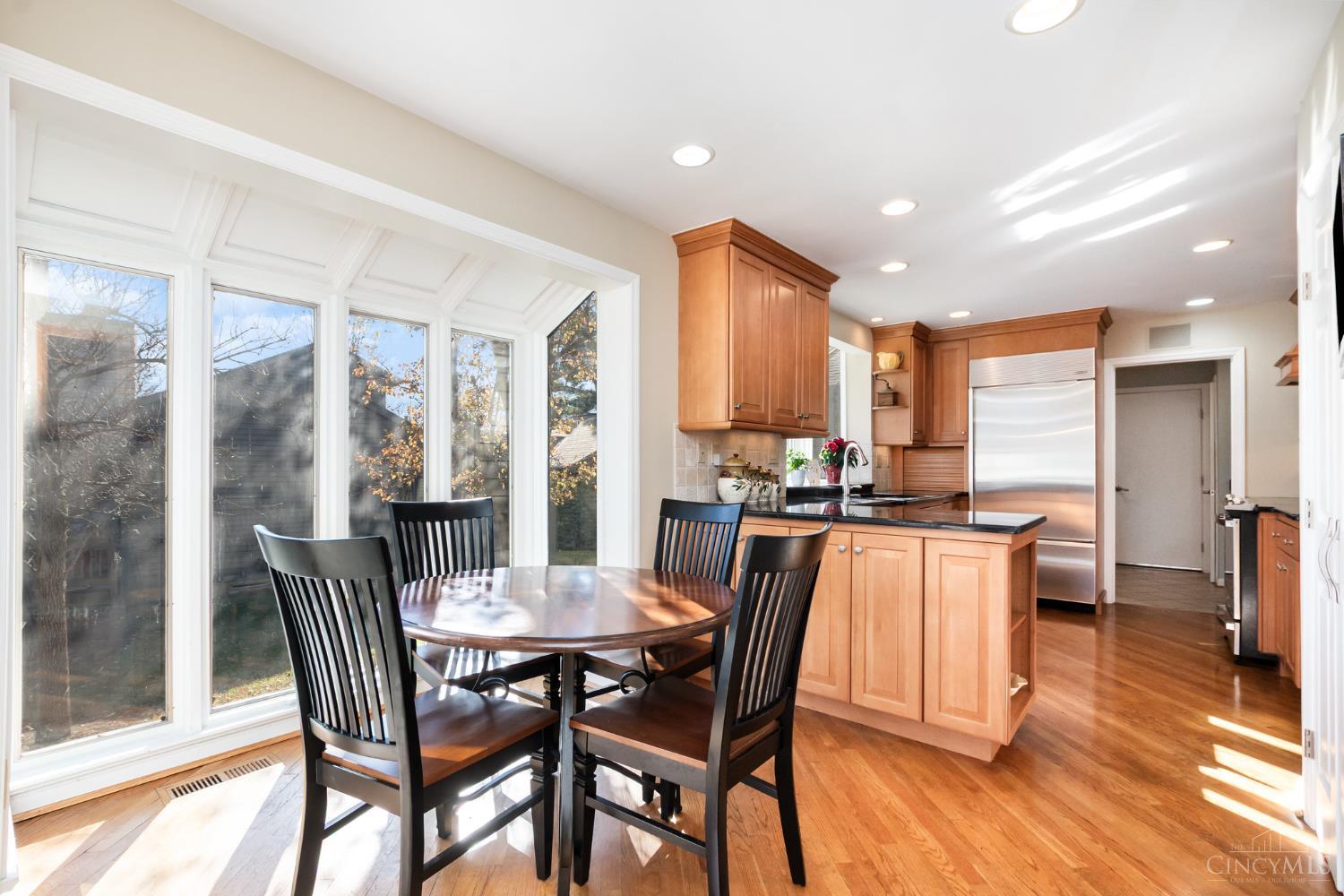 Blue Ash, Ohio, 45241, United States, 3 Bedrooms Bedrooms, ,3 BathroomsBathrooms,Residential,For Sale,2003391