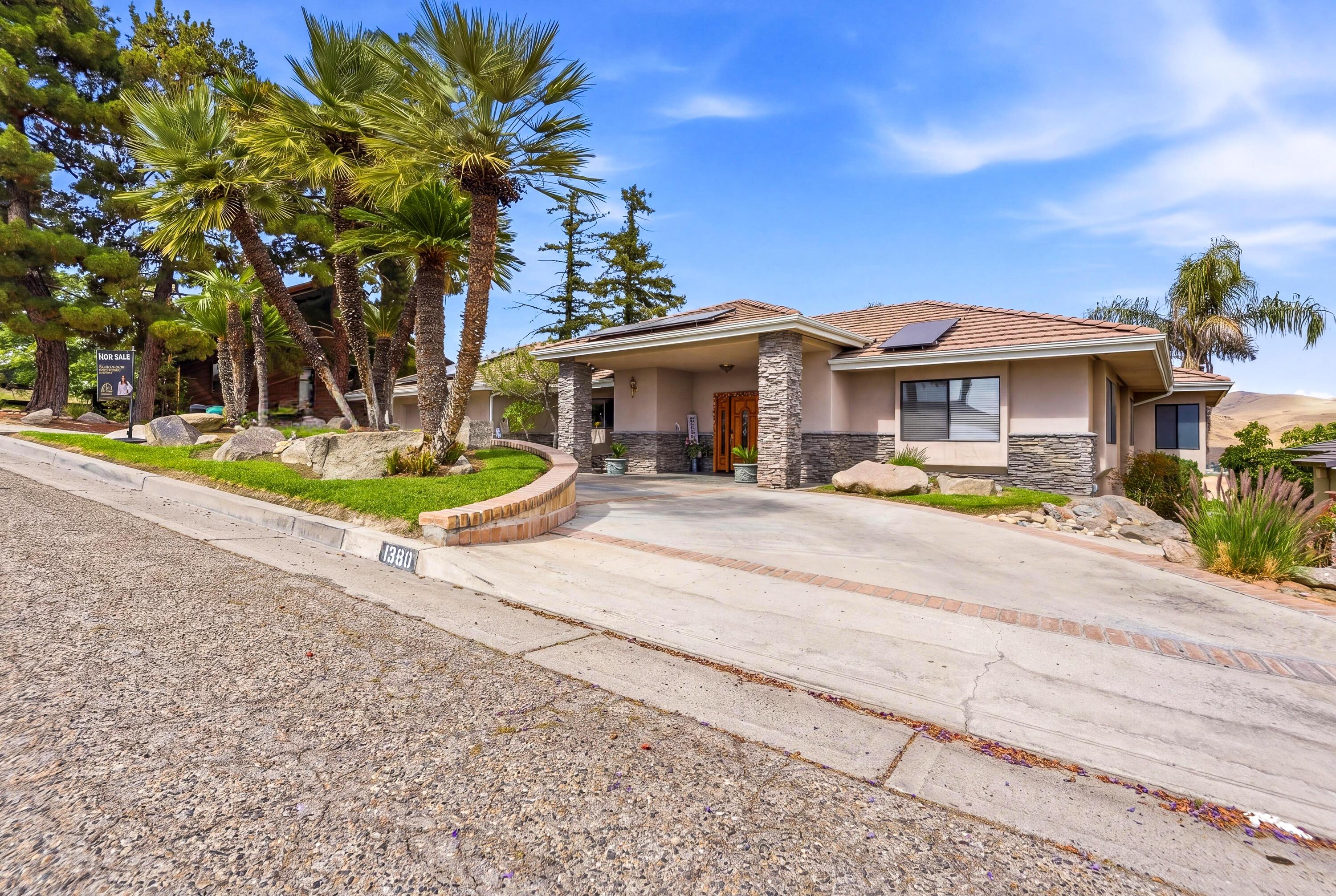 Porterville, California, 93257, United States, 4 Bedrooms Bedrooms, ,2 BathroomsBathrooms,Residential,For Sale,2020854
